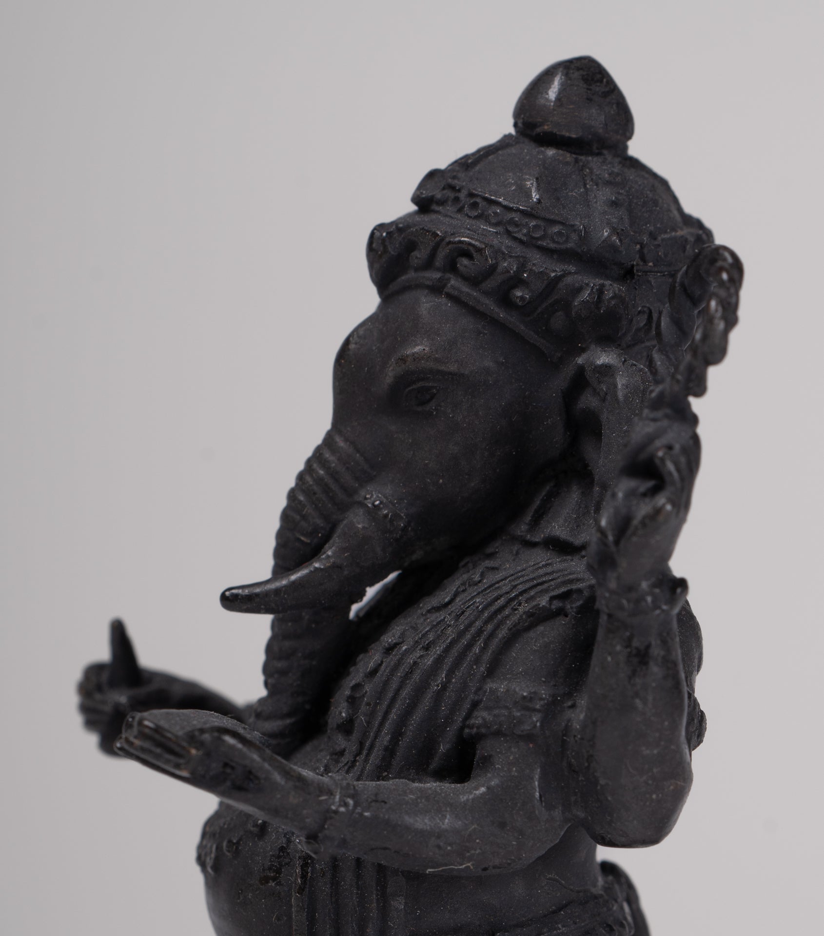 Ganesha Statue - Antique Thai Style Standing Black 4-Arm Ganesha Statue - 11.5cm/5"