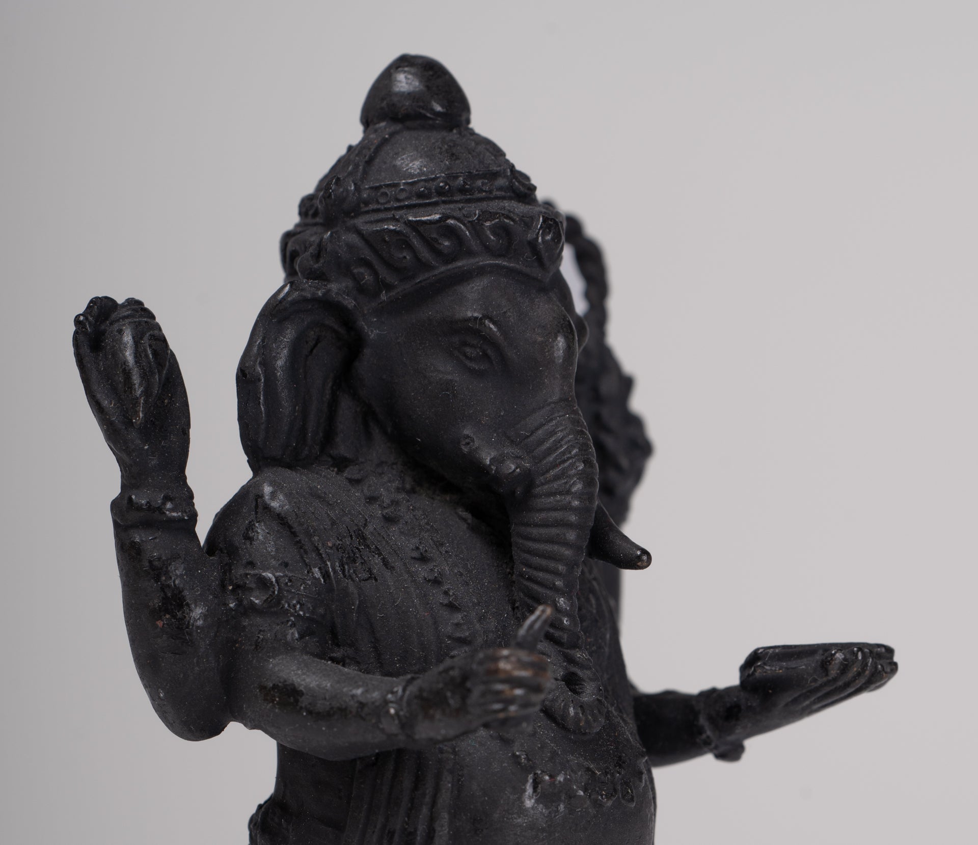 Ganesha Statue - Antique Thai Style Standing Black 4-Arm Ganesha Statue - 11.5cm/5"