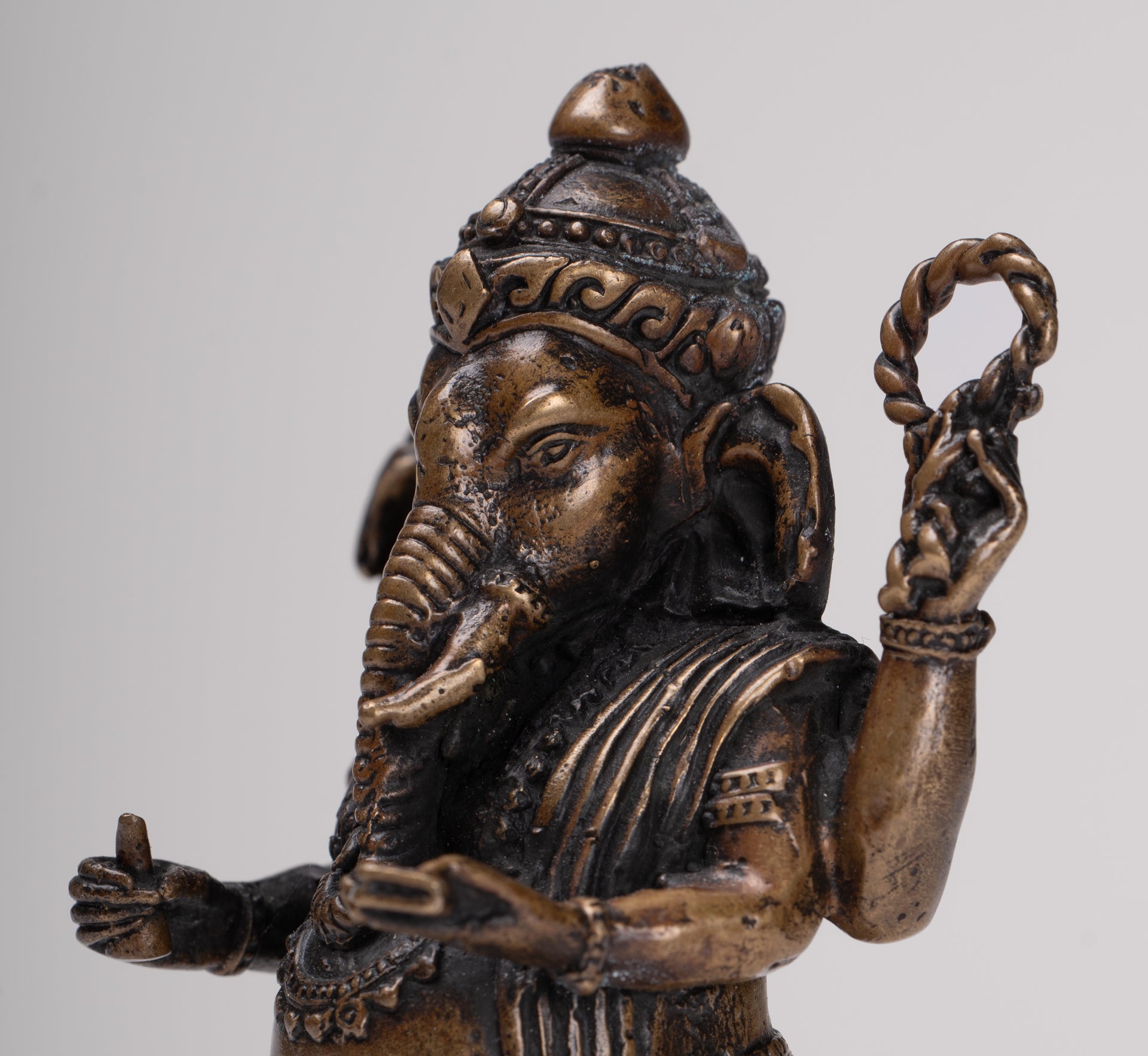 Ganesha Statue - Antique Thai Style Standing Black 4-Arm Ganesha Statue - 12cm/5"