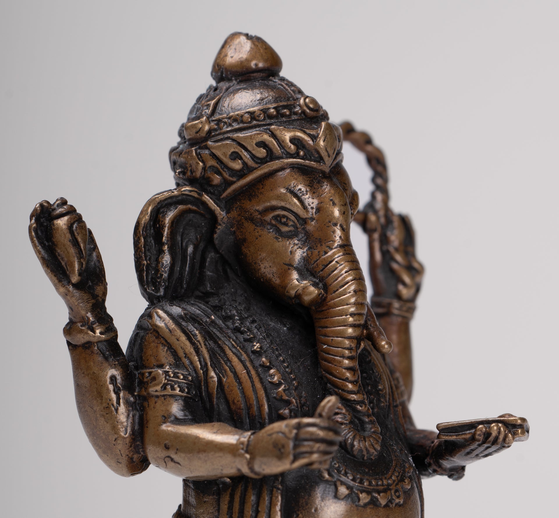 Ganesha Statue - Antique Thai Style Standing Black 4-Arm Ganesha Statue - 12cm/5"