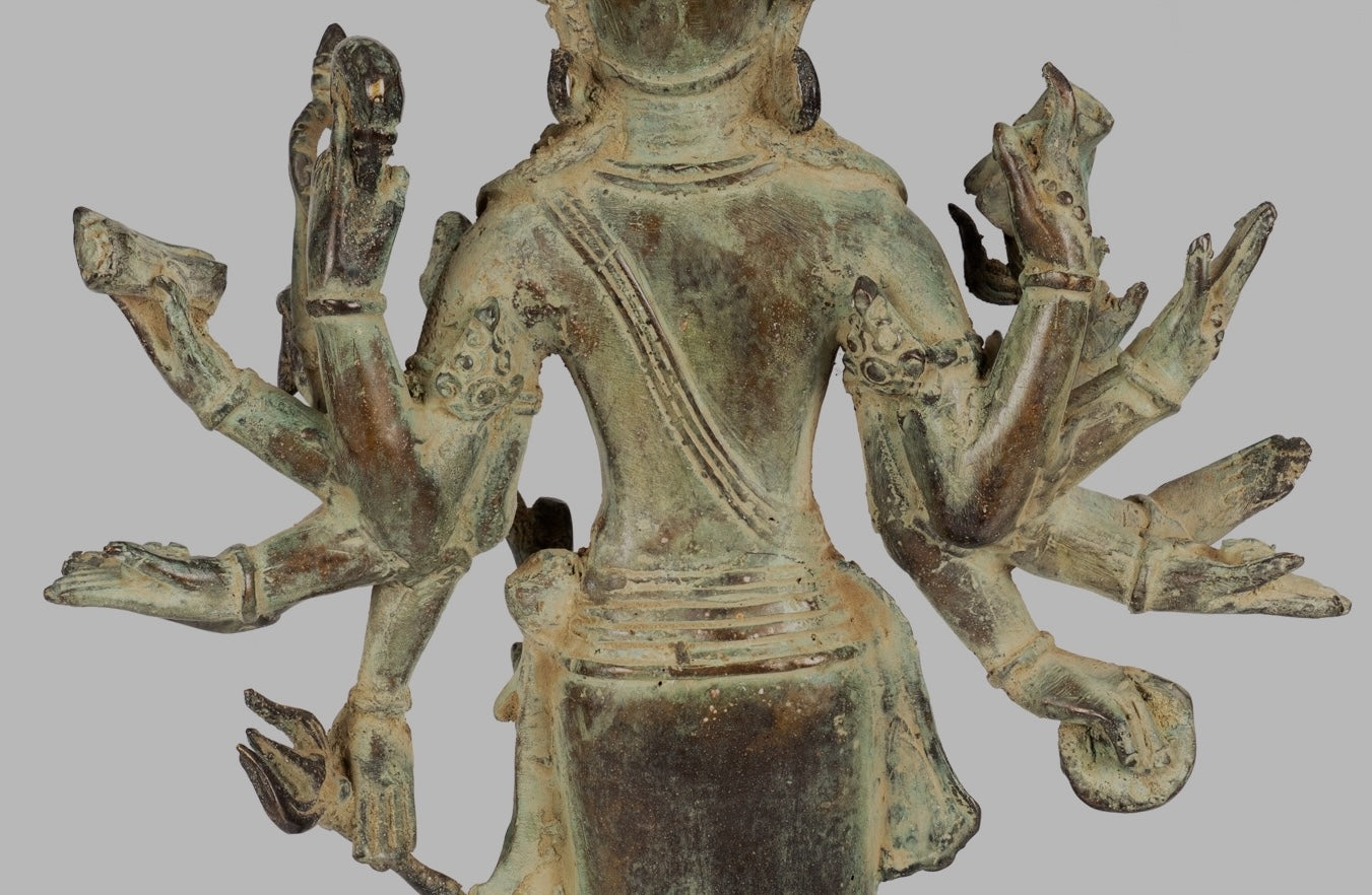 Estatua de Shiva - Estatua de shiva de 16 brazos de estilo indonesio antiguo de estilo indonesio - 32 cm/13 "