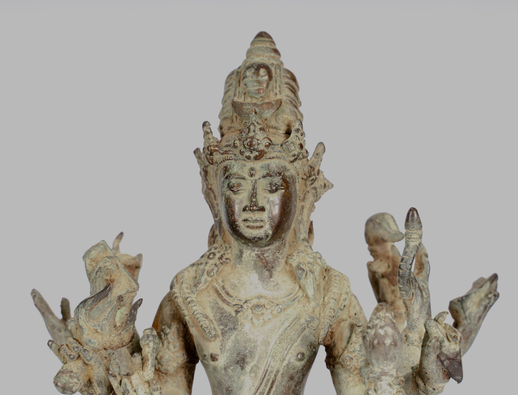 Estatua de Shiva - Estatua de shiva de 16 brazos de estilo indonesio antiguo de estilo indonesio - 32 cm/13 "