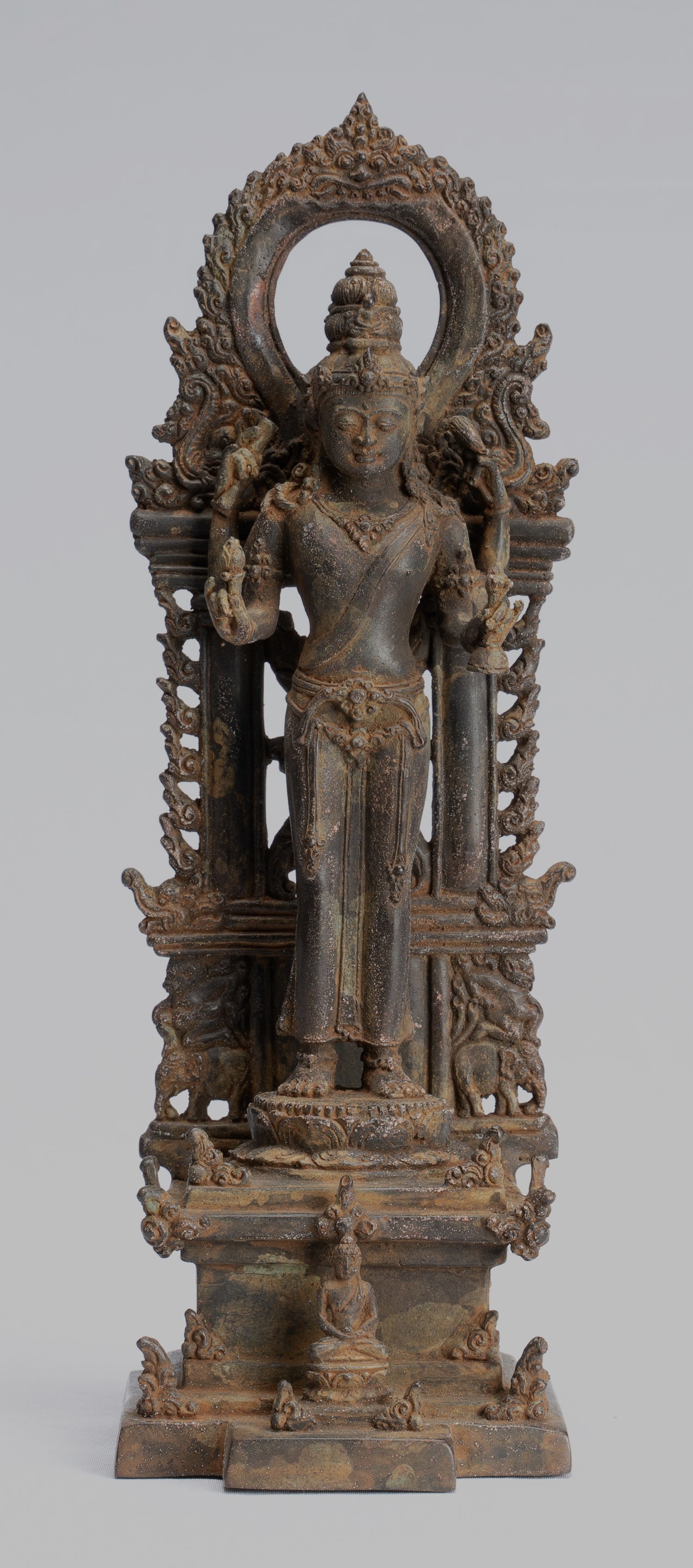 Estatua de Lokeshvara - Estatua de Lokeshvara de 4 brazos de estilo indonesio antiguo de estilo indonesio - 26 cm/10 "