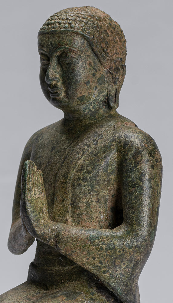 Estatua de Buda - Divoto de bronce de bronce de estilo tailandés de antigüedad