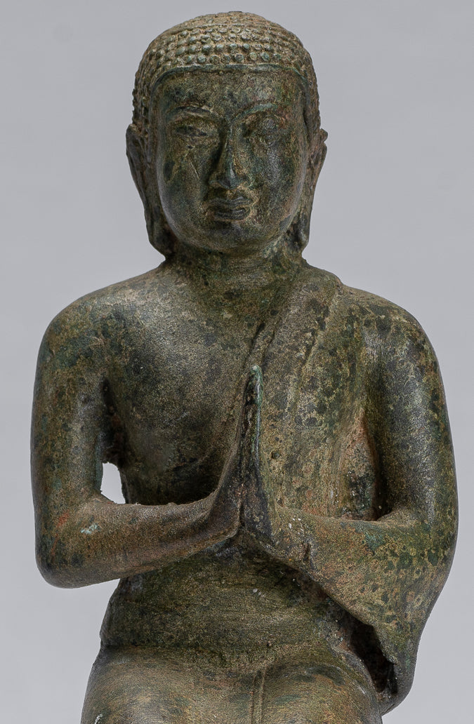 Estatua de Buda - Divoto de bronce de bronce de estilo tailandés de antigüedad