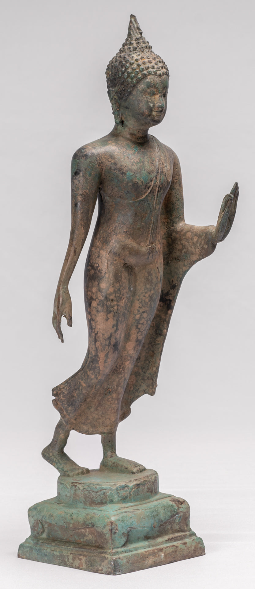 Antike stehende Bronze-Schutz-Buddha-Statue im Sukhothai-Stil – 42 cm/17 Zoll