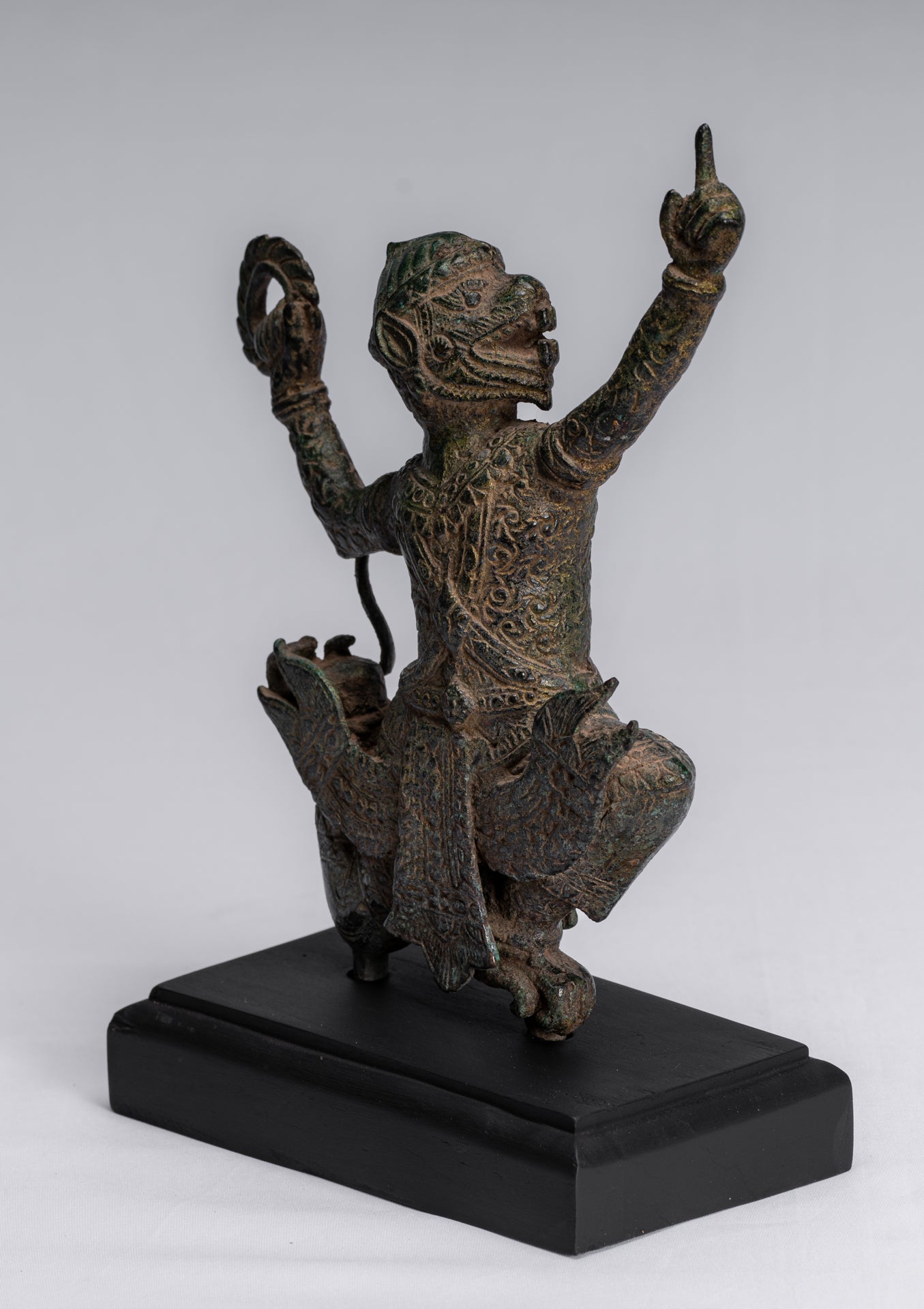 Statue antique du dieu hindou Bayon Hanuman de style khmer - 25 cm de haut