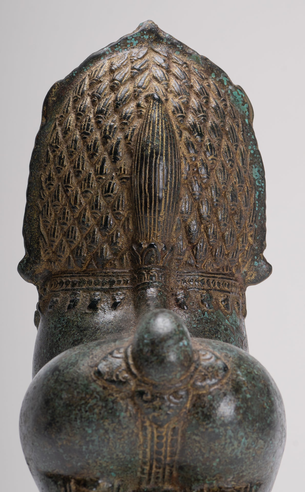 Tempellöwe – Stehender Tempelwächter oder Löwe aus Bronze im antiken Khmer-Stil – 28 cm