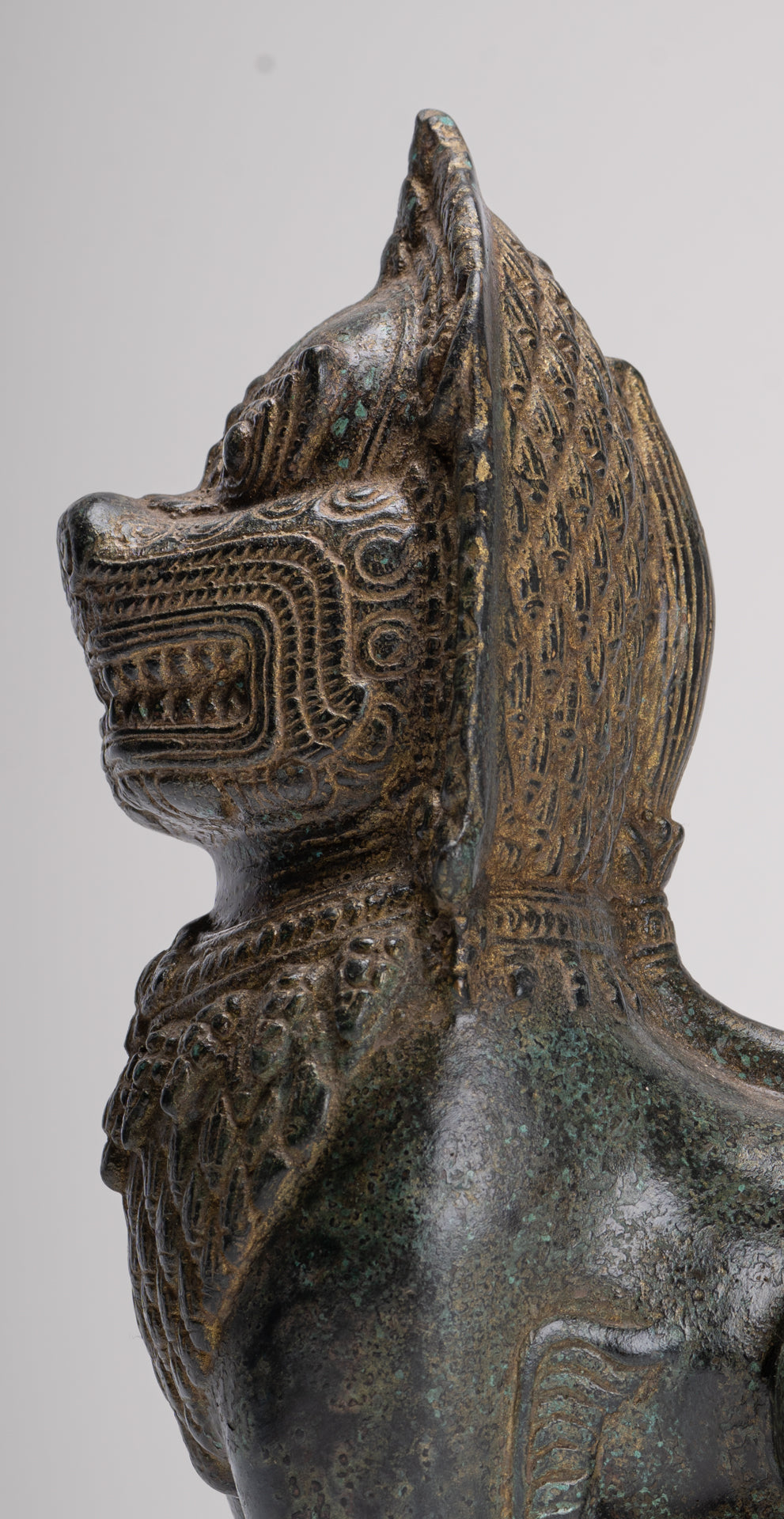 Tempellöwe – Stehender Tempelwächter oder Löwe aus Bronze im antiken Khmer-Stil – 28 cm