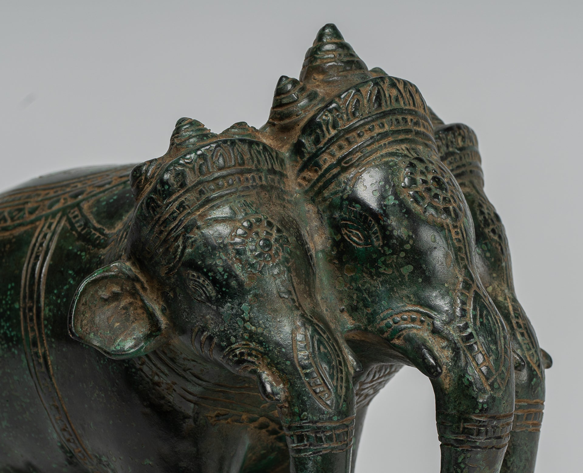 Antique Khmer in stile Khmer Bronzo erawan aivata o statua di elefante - 18 cm/7 "di altezza