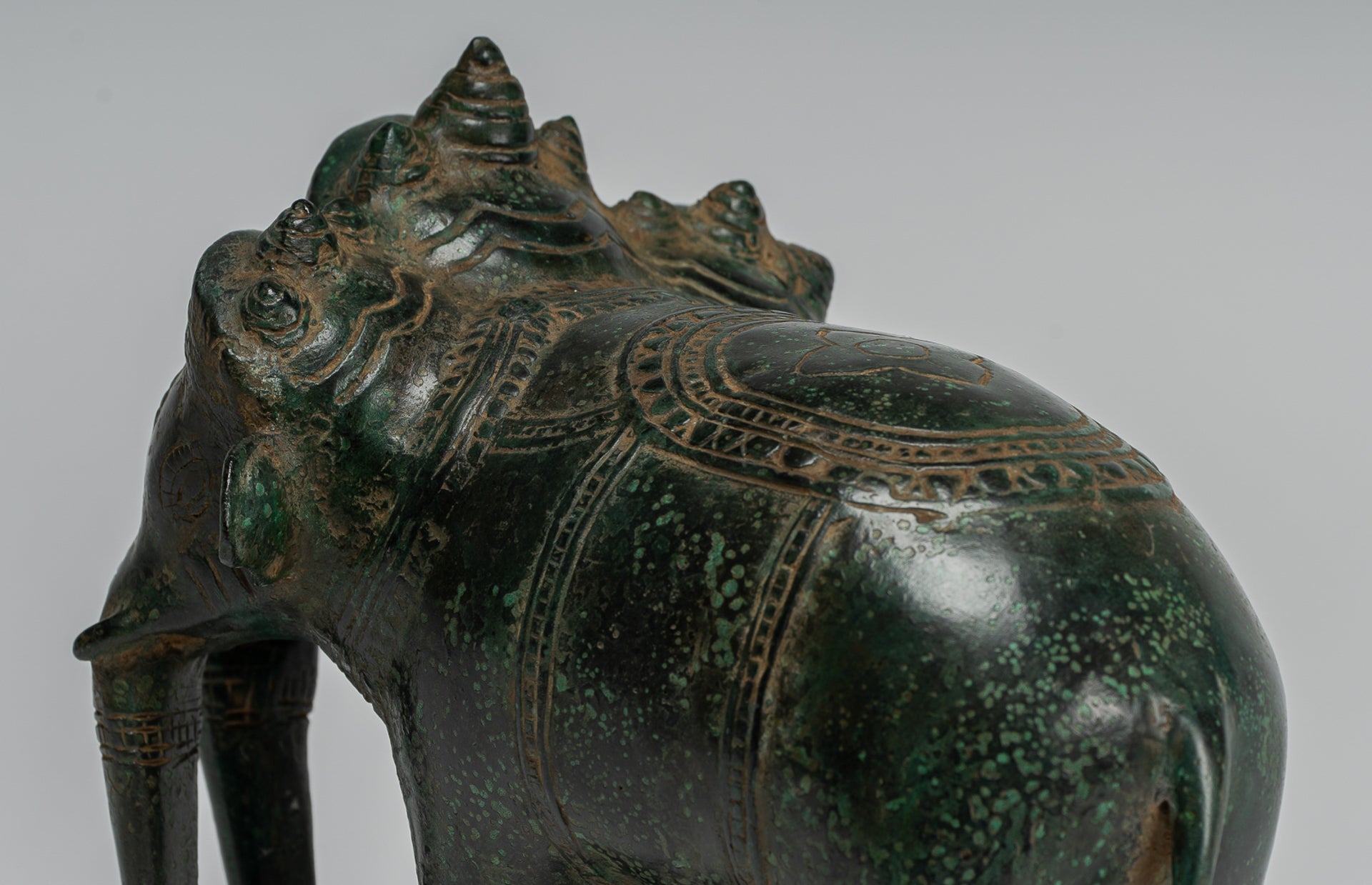 Antique Khmer in stile Khmer Bronzo erawan aivata o statua di elefante - 18 cm/7 "di altezza