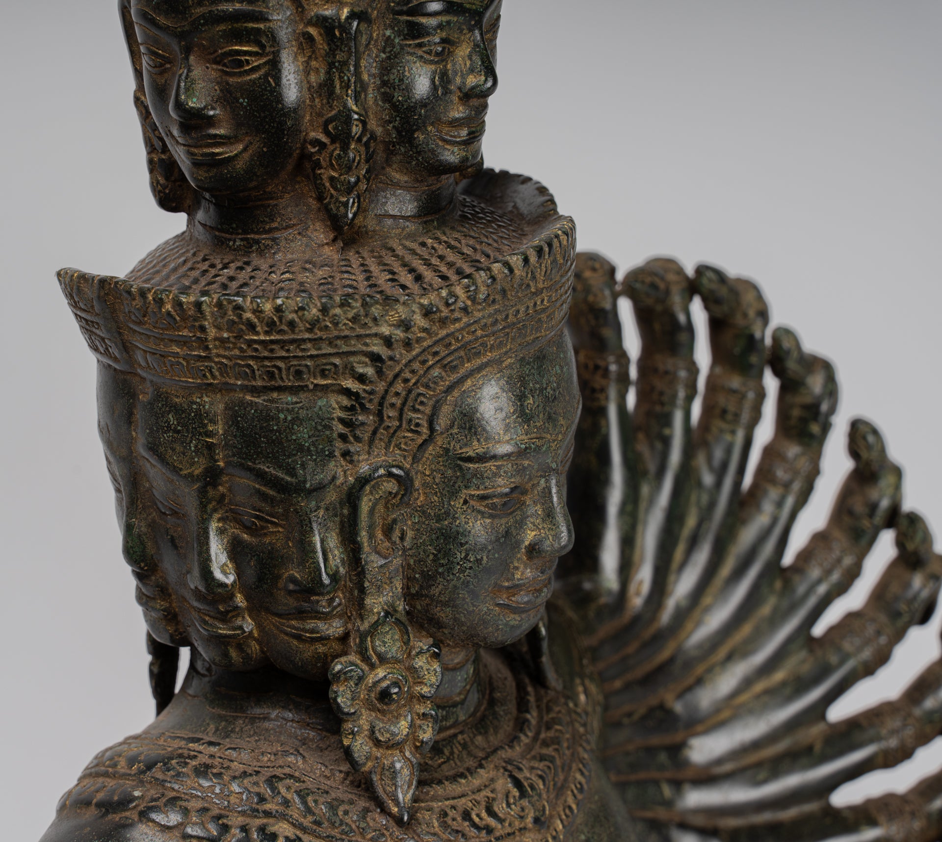 Antique Khmer in stile Khmer seduto Borhisattva Avalokiteshvara Statua - 53cm/21 "