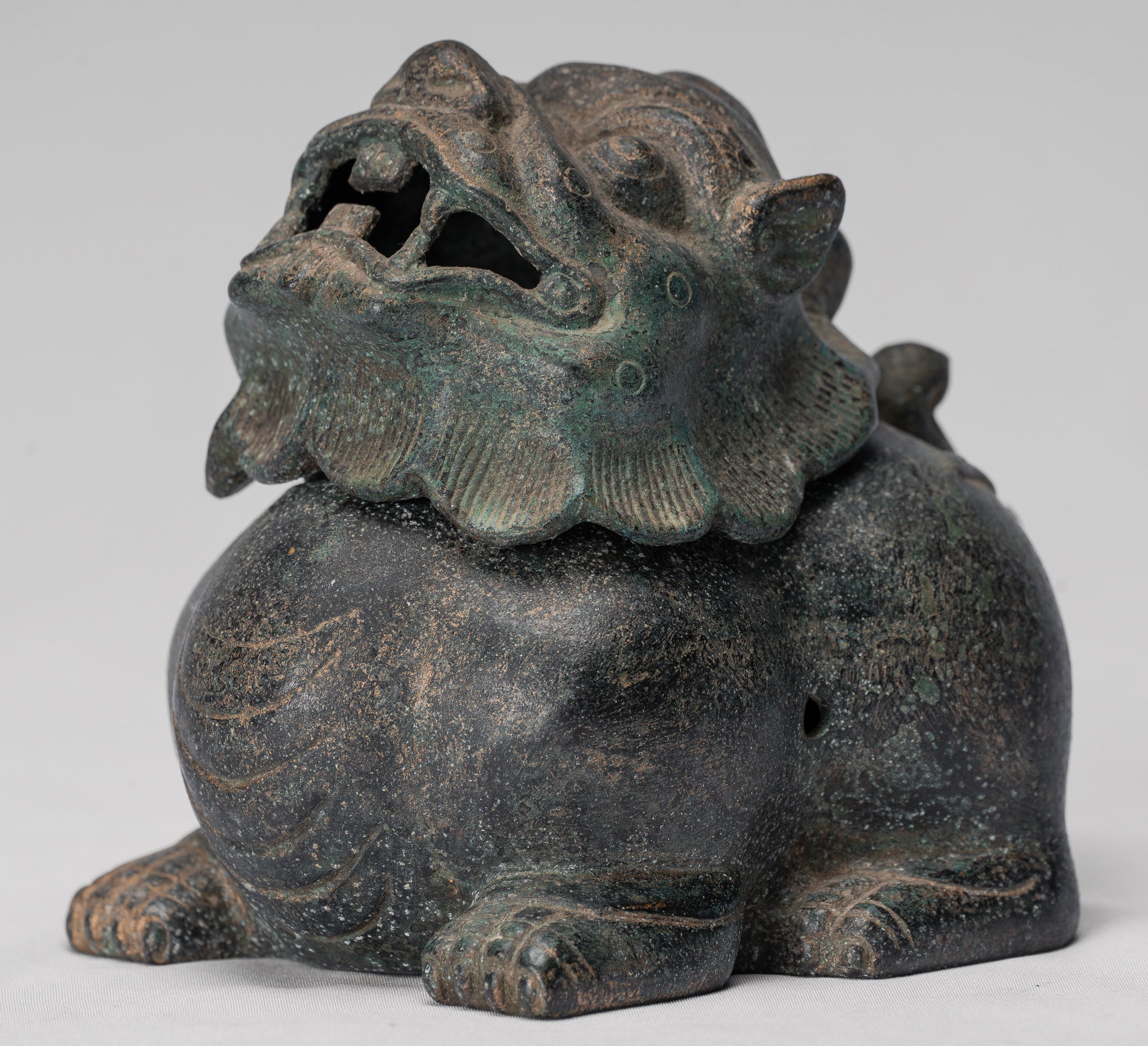 Bronze antique en bronze en bronze en bronze en deux pièces Dragon encensoir ou brûleur d'encens et support de bâton d'encens - 12 cm / 5 "de haut