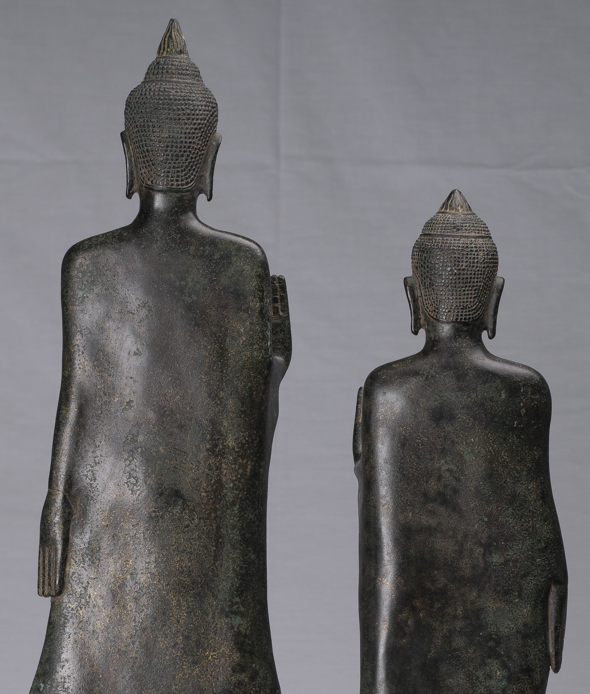 Statue di Buddha - Antique Khmer in stile Khmer Bronzo in piedi Abhaya Protection Statues (coppia) - 62 cm/25 "