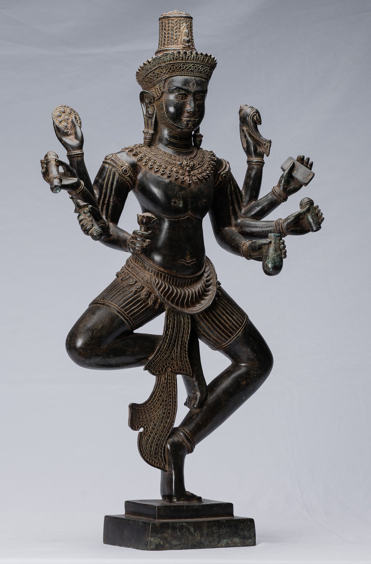 Antique antique khmer Style bronze Angkor Wat assis statue - 69cm / 28 "