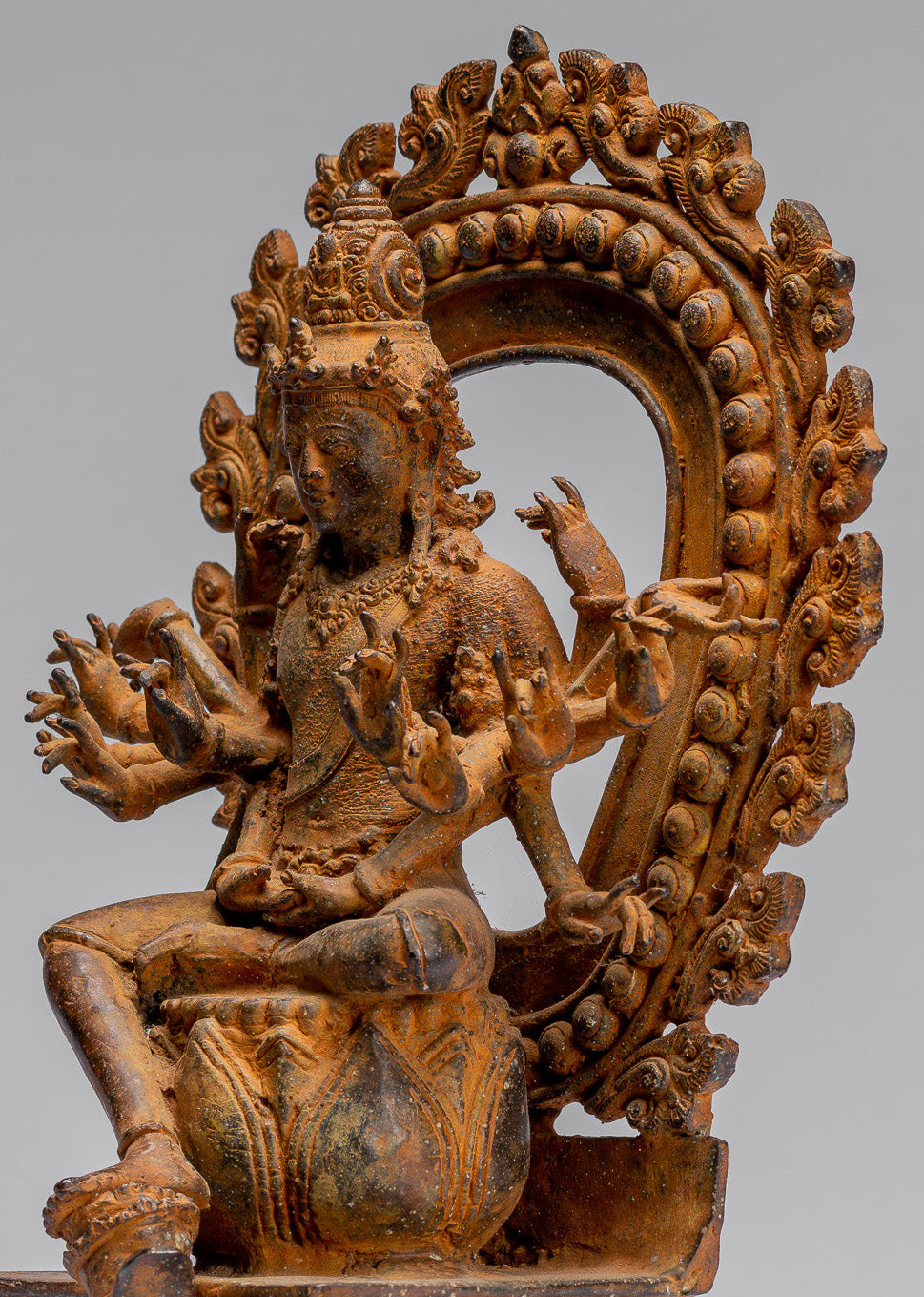 Statua Bodhisattva - Antique stile indonesiano giavanese a 16 bracci Avalokiteshvara Bodhisattva Statua - 28 cm/11 "