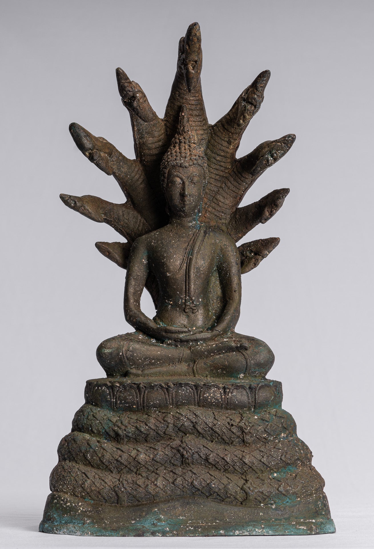 Statue de Bouddha – Statue de Bouddha Naga méditant en bronze antique de style Sukhothai – 32 cm/13"