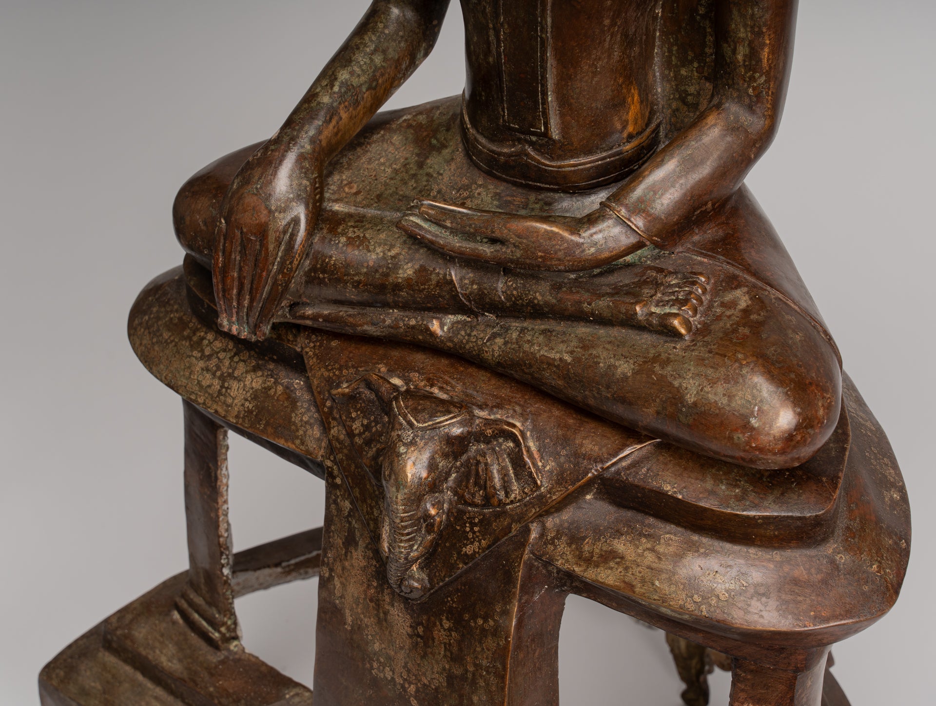 Buddha Statue - Antike thailändische Chiang -Sprosse sitzende Aufklärung Buddha Statue - 104cm/42 "