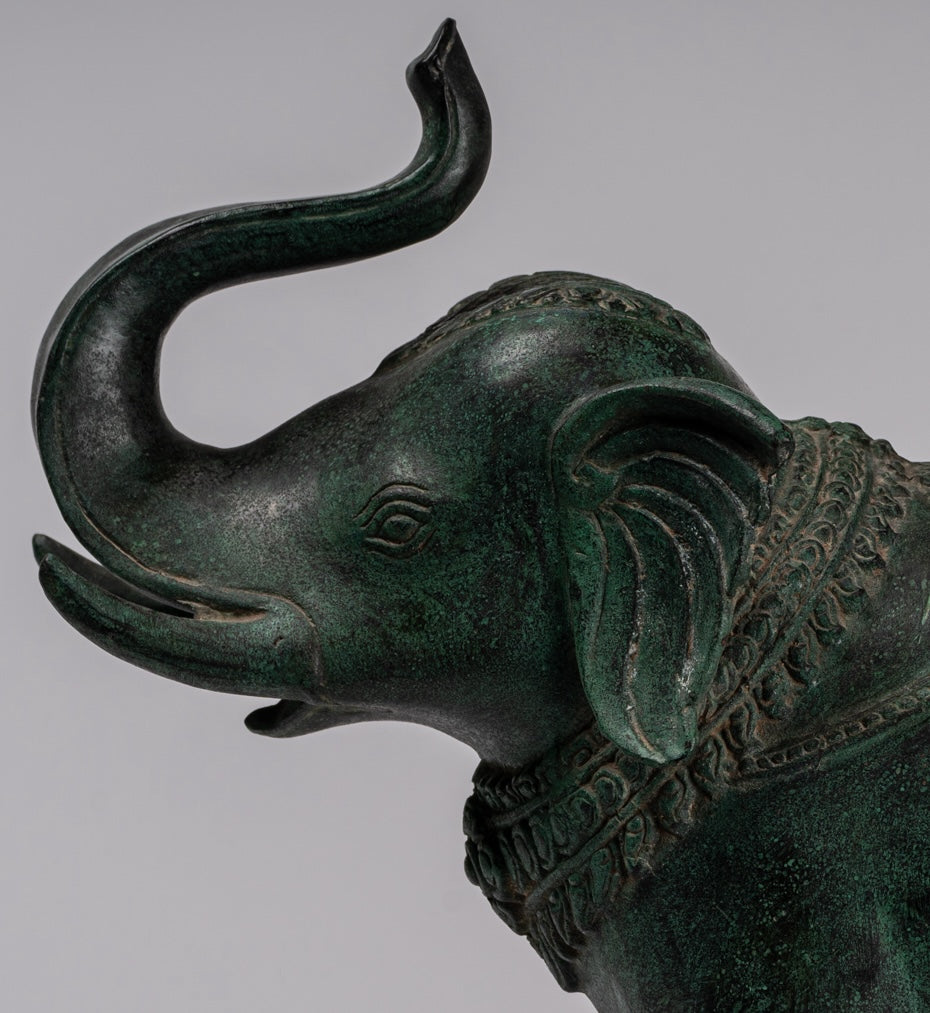 Antique Khmer Style Bronze in piedi statua di elefante - 38 cm/15 "di altezza