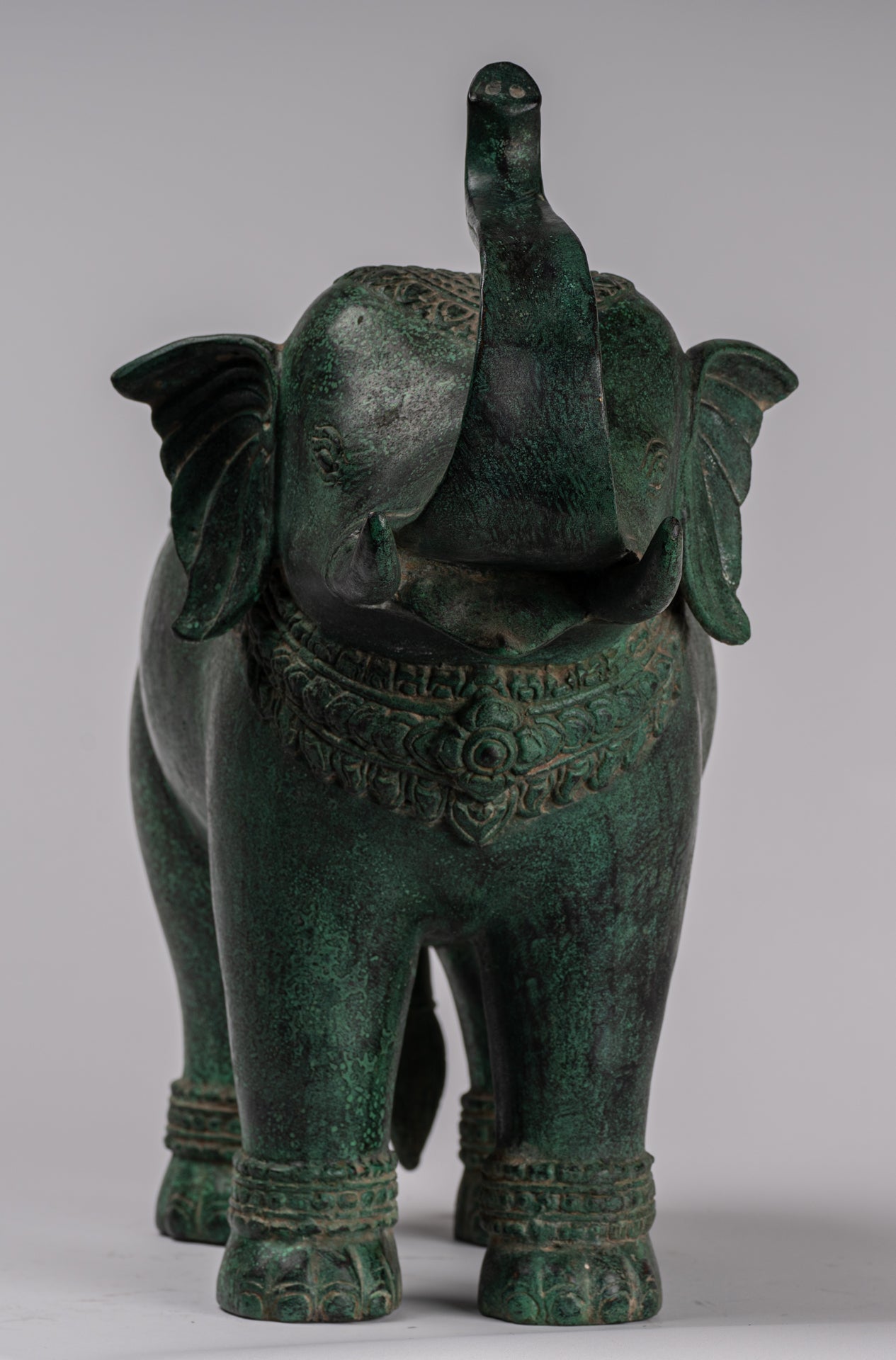 Antique Khmer Style Bronze in piedi statua di elefante - 38 cm/15 "di altezza