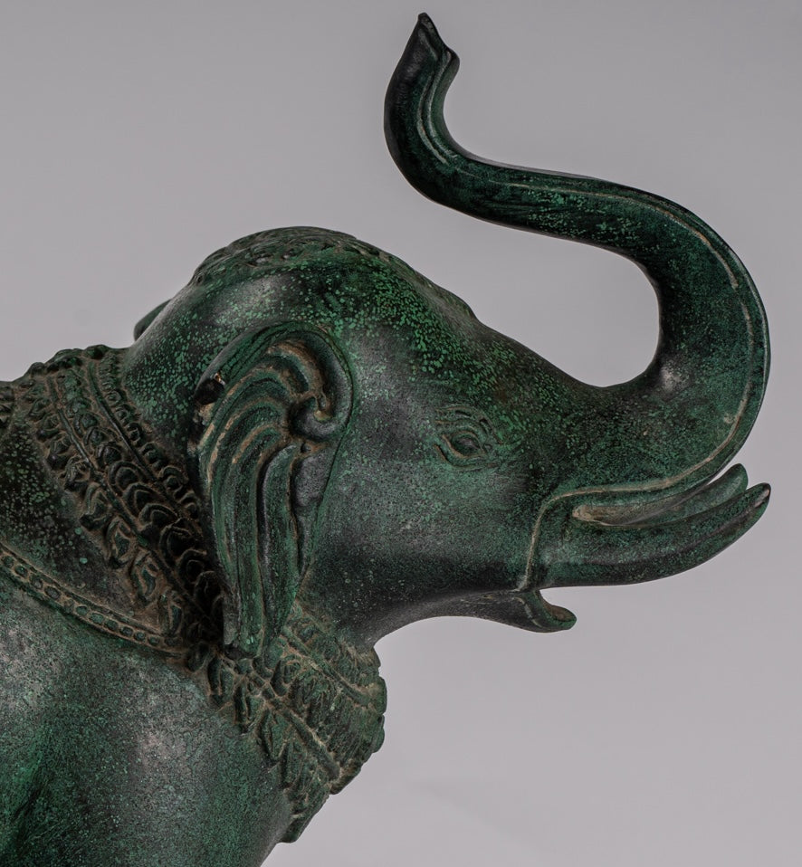 Antique Khmer Style Bronze in piedi statua di elefante - 38 cm/15 "di altezza