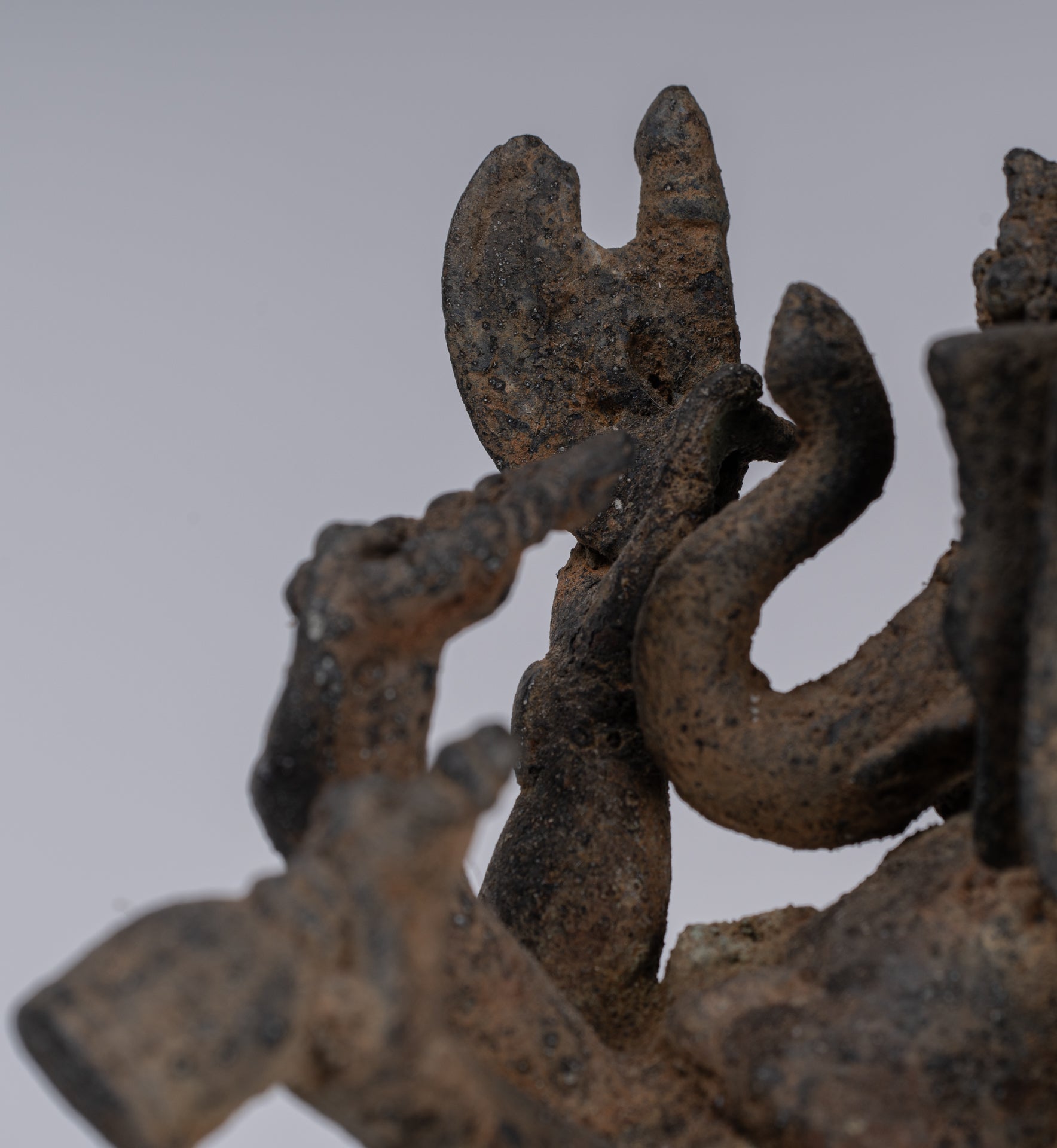 Estatua de Ganesha - Estatua de Ganesha indonesia de baile de bronce de estilo javanés.