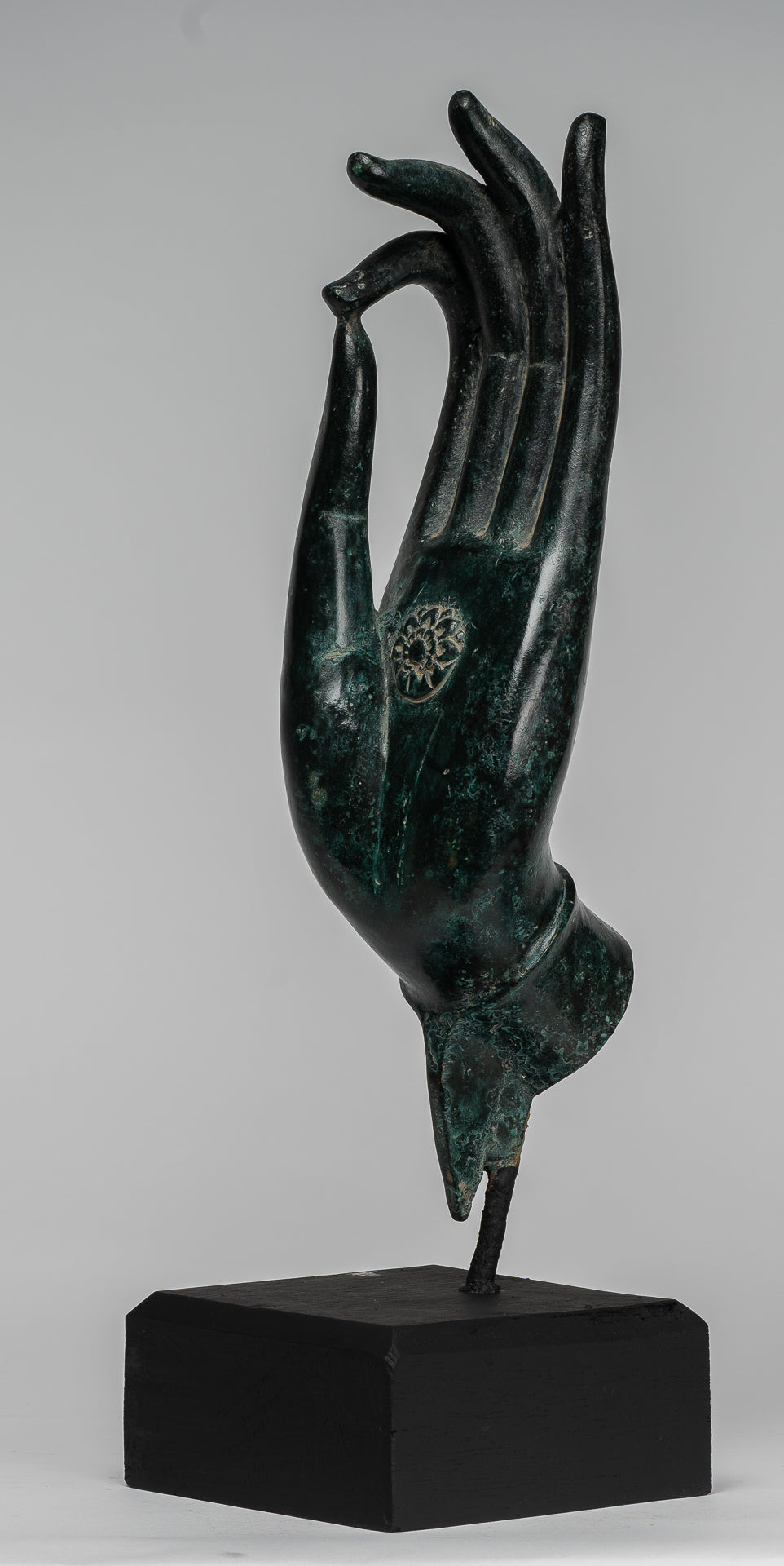 Mano de enseñanza de bronce de bronce del sudeste asiático de estilo antiguo montado - 40 cm/16 "