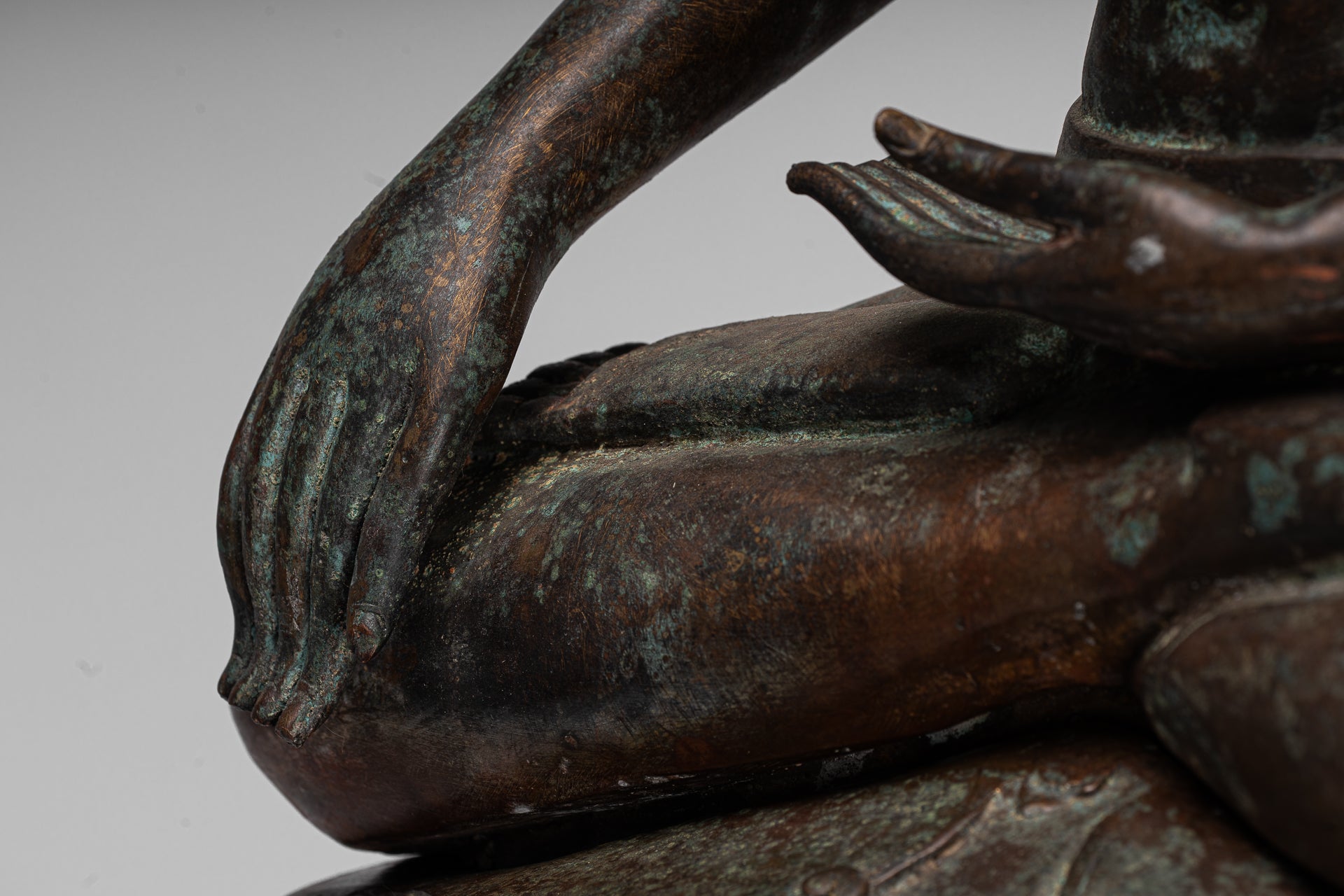 Large Buddha Statue - Antique Thai Style Chiang Rung Seated Enlightenment Buddha Statue - 101cm/40"