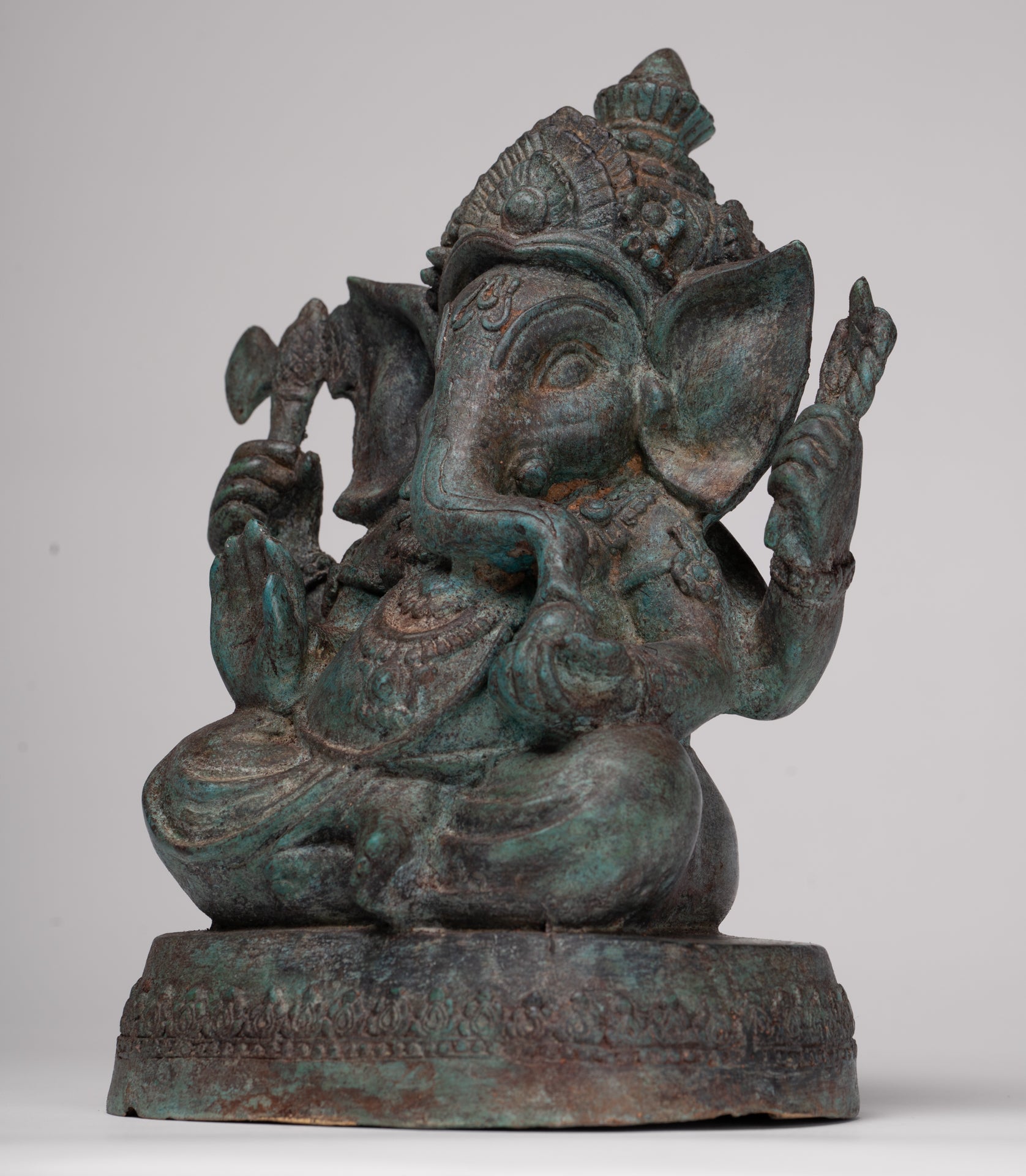 Ganesh - Antique Thai Style Bronze Seated Ganesha - 23cm/9"