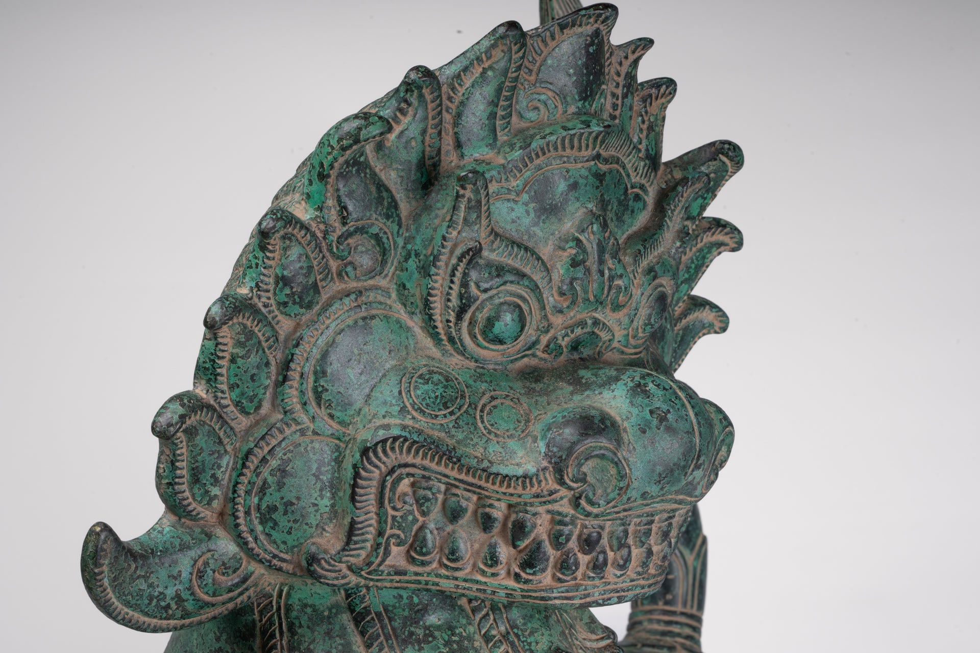 Antique Chinese Style Temple Guardian Lion Foo Dogs Imperial Lion - 66cm/26" (Pair)