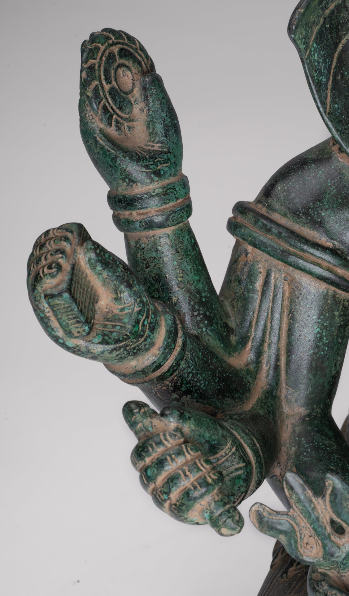 Ganesha Statue - Antique Khmer Style Enthroned Angkor Wat 8 Arm Ganesh Statue - 40cm/16"