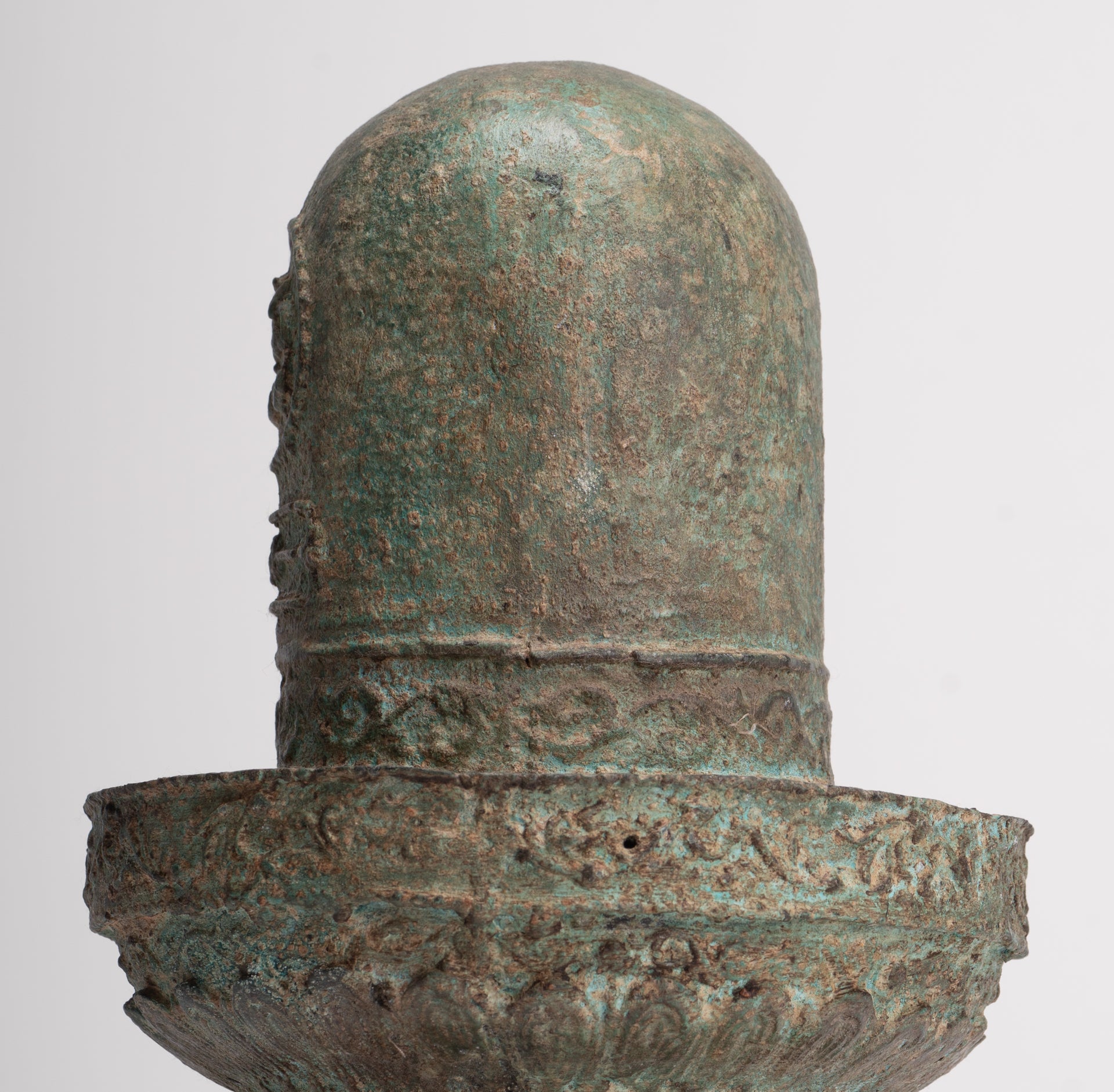 Linga - Antique Indian Style South Asia Bronze Shiva Linga / Lingnum & Yoni - 27cm/11"