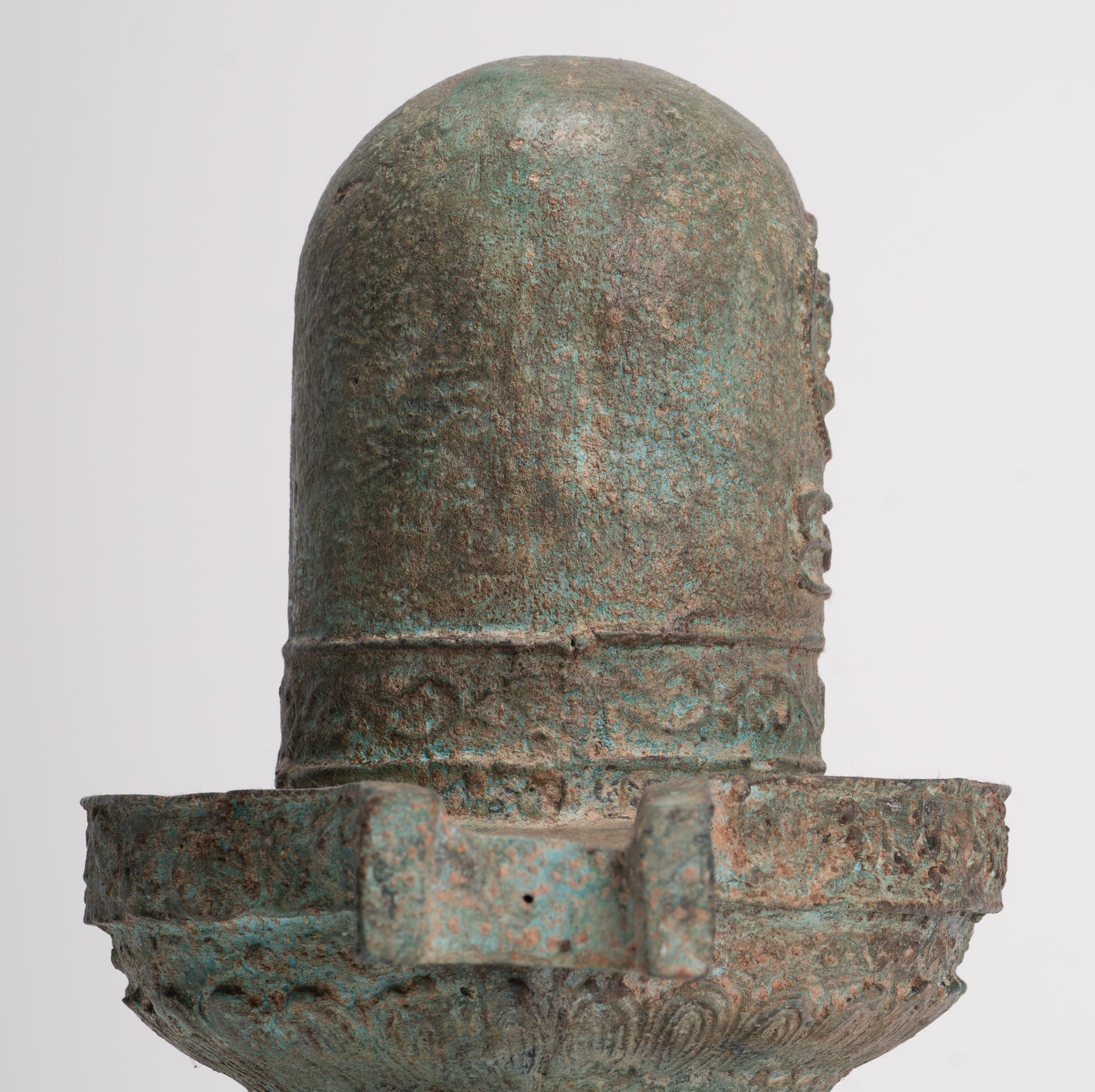 Linga - Antique Indian Style South Asia Bronze Shiva Linga / Lingnum & Yoni - 27cm/11"