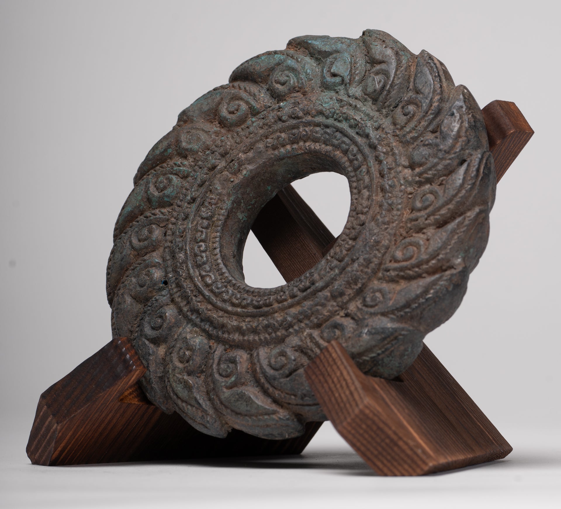 Discus - Antique Khmer Style Bronze Vishnu Discus or Chakra - 15cm/6"