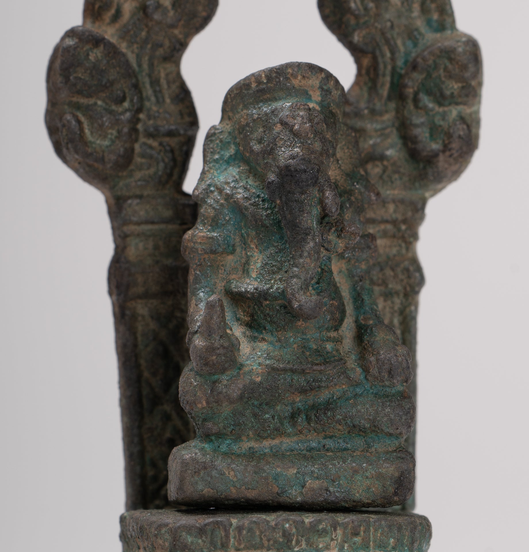Ganesha Statue - Antique Thai Style Enthroned Bronze Seated Ganesha Statue - 11.5cm/5"