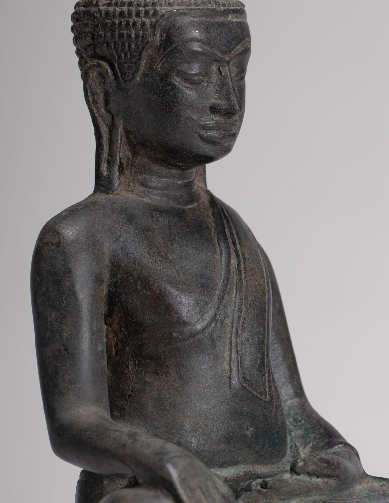 Buddha Statue - Antique Lopburi Style Seated Enlightenment Buddha Statue - 21cm/8"