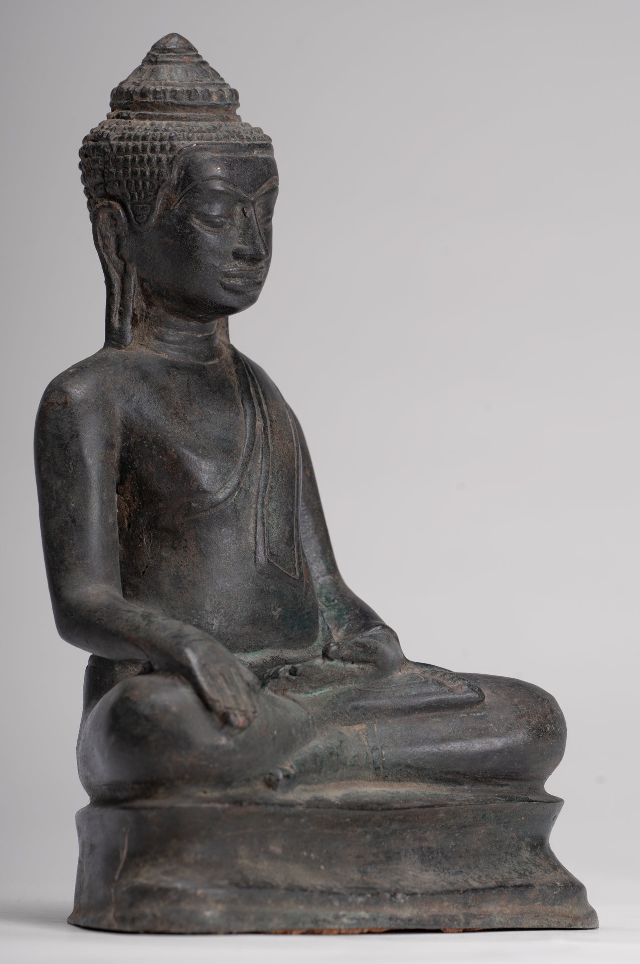 Buddha Statue - Antique Lopburi Style Seated Enlightenment Buddha Statue - 21cm/8"