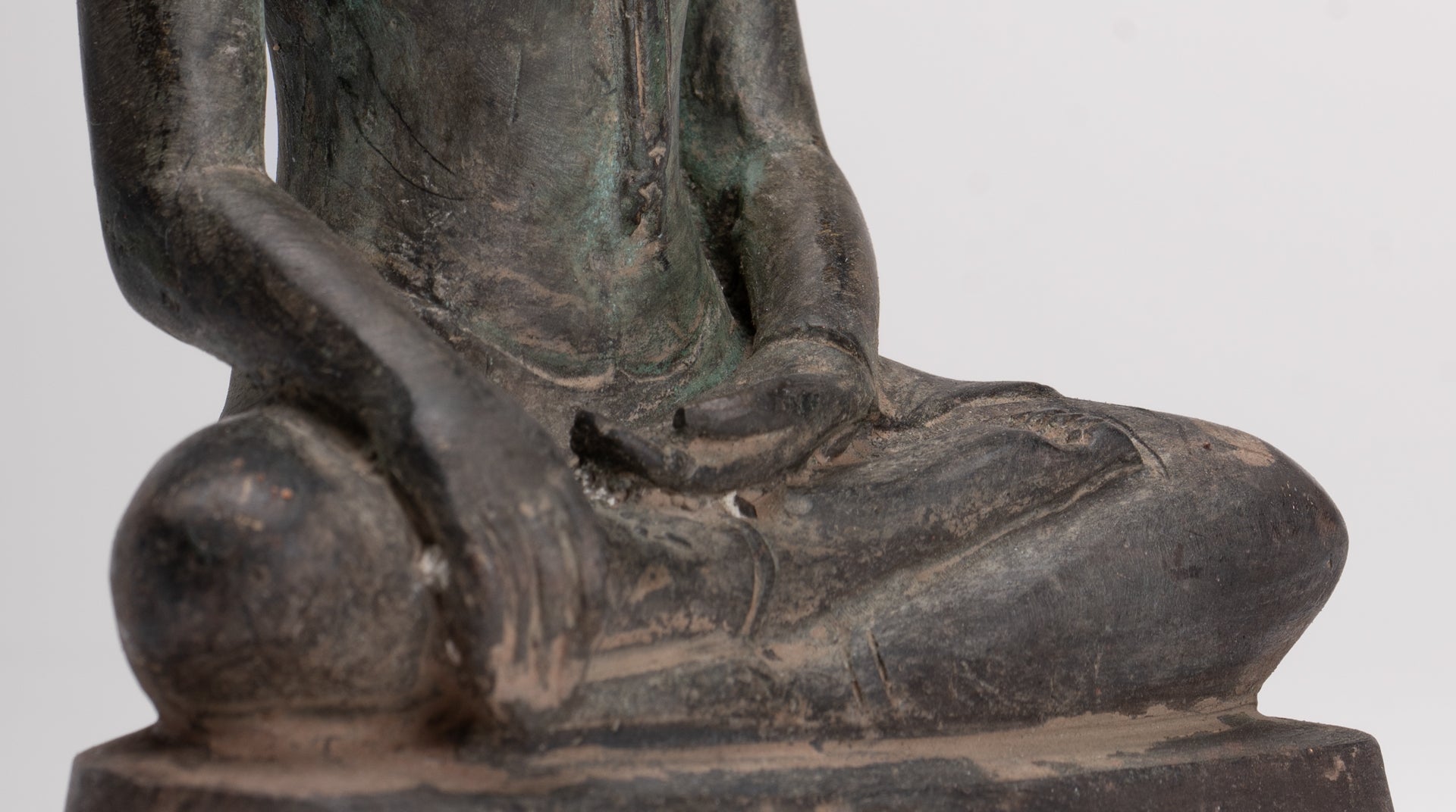 Buddha Statue - Antique Sukhothai Style Thai Enlightenment Buddha Statue - 17cm/7"