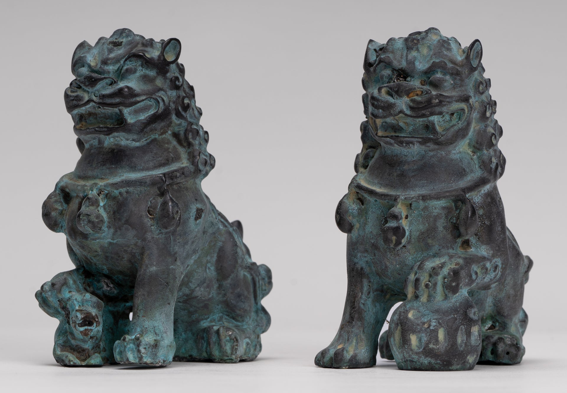 Antique Chinese Style Temple Guardian Lions Shishi Lions Foo Dogs Imperial Lions (Pair) - 10.5cm/4"