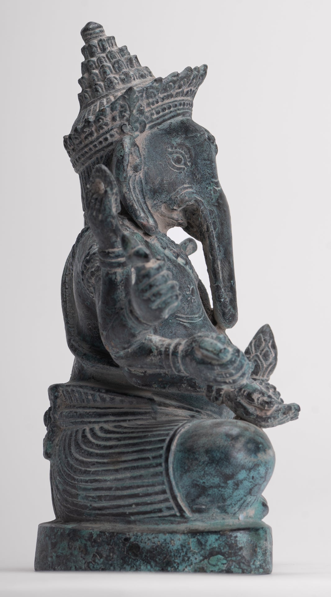 Ganesha Statue - Antique Khmer Style Enthroned Angkor Wat 8 Arm Ganesh Statue - 22cm/9"