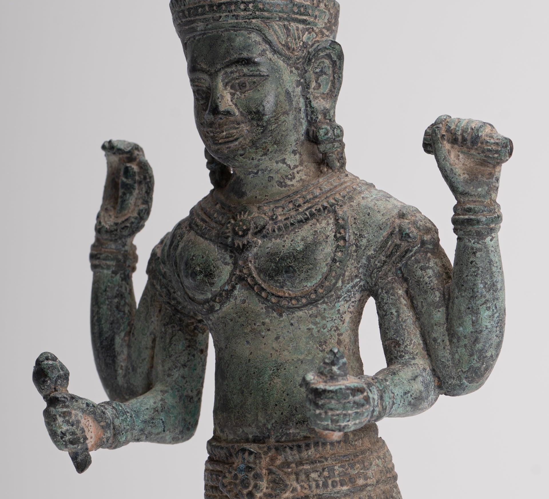 Vishnu Sculpture - Antique Angkor Wat Style Bronze Vishnu Statue - 25cm / 10"