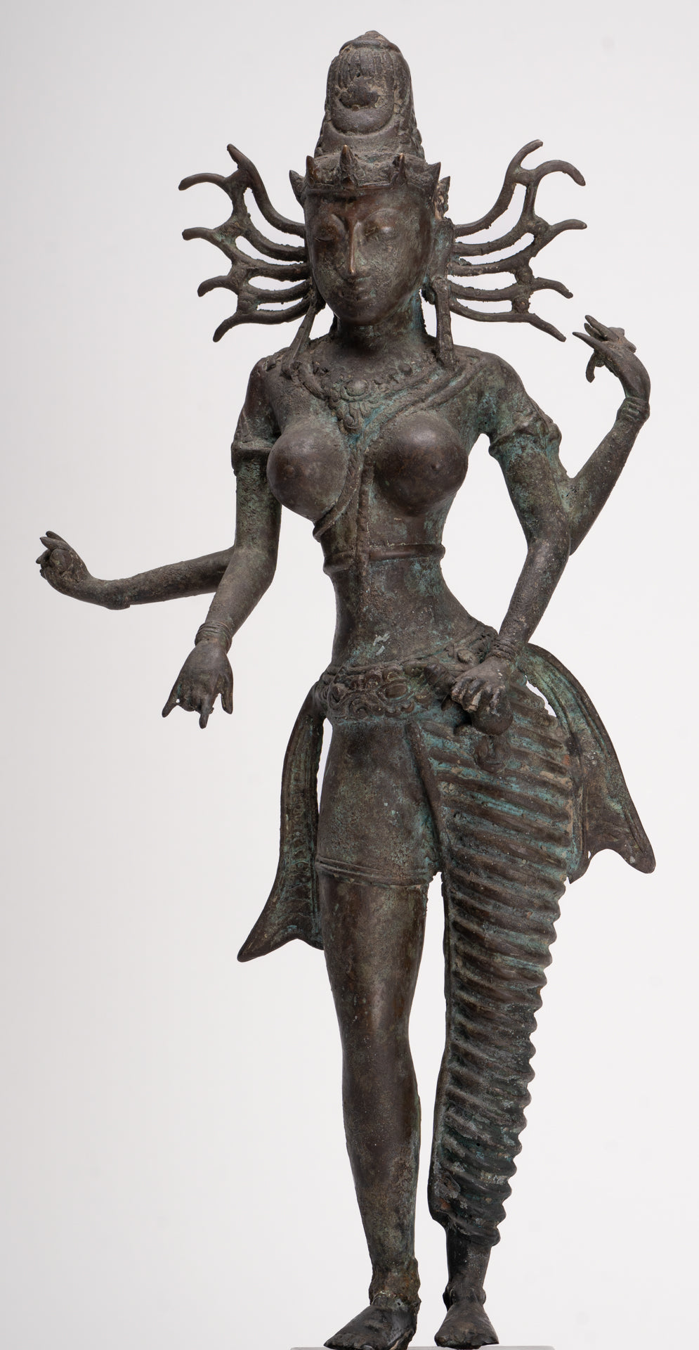 Statue Parvati – Statue Parvati javanaise en bronze de style indonésien antique 58 cm/23"