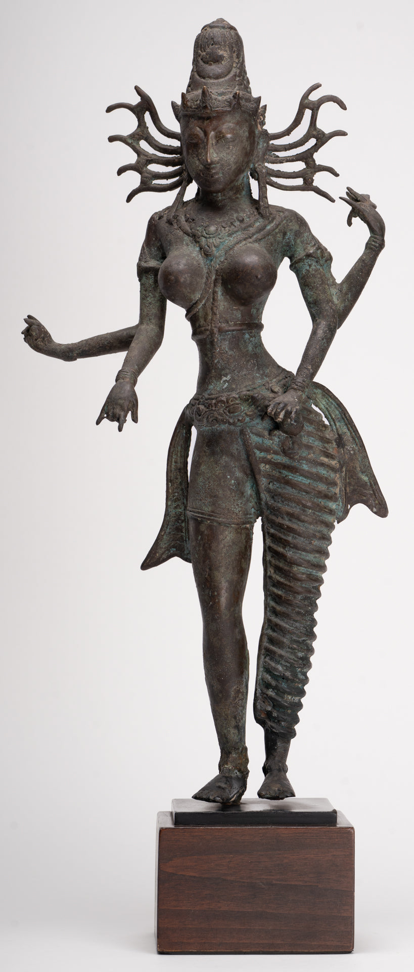 Statue Parvati – Statue Parvati javanaise en bronze de style indonésien antique 58 cm/23"