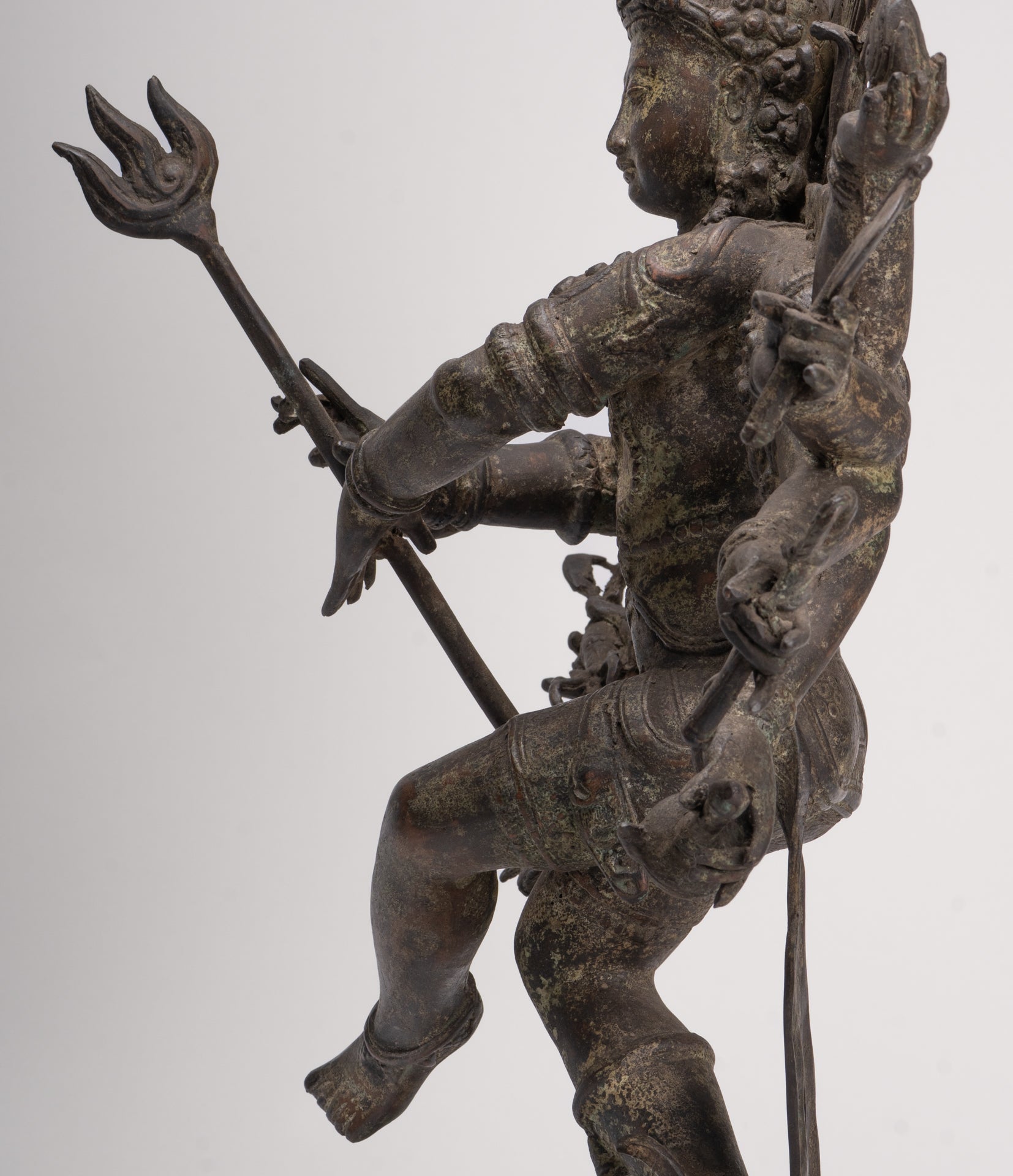Estatua antigua de Shiva danzante de bronce de estilo javanés como Lord Nataraja - 34,5 cm (14 ") de alto