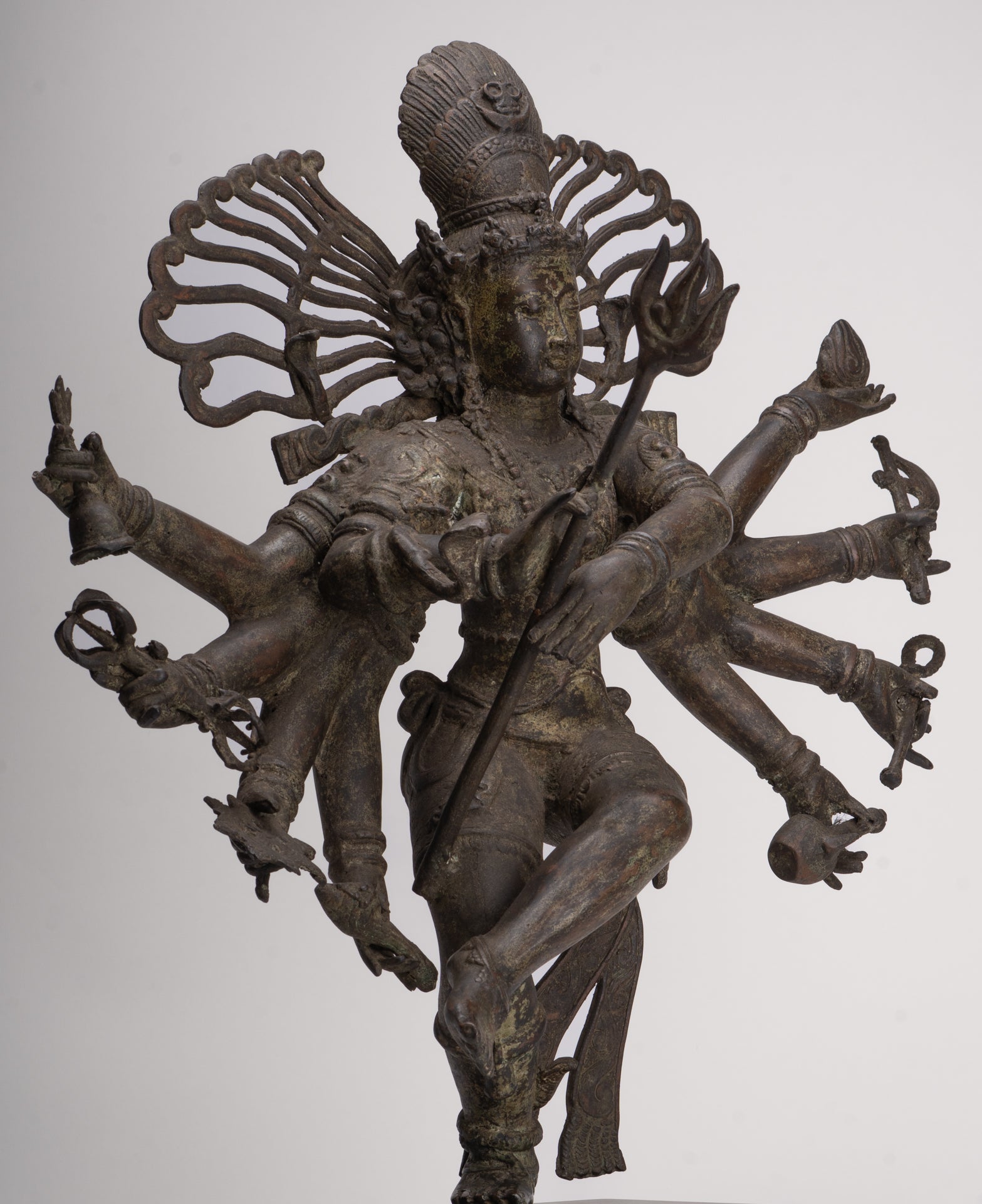 Estatua antigua de Shiva danzante de bronce de estilo javanés como Lord Nataraja - 34,5 cm (14 ") de alto