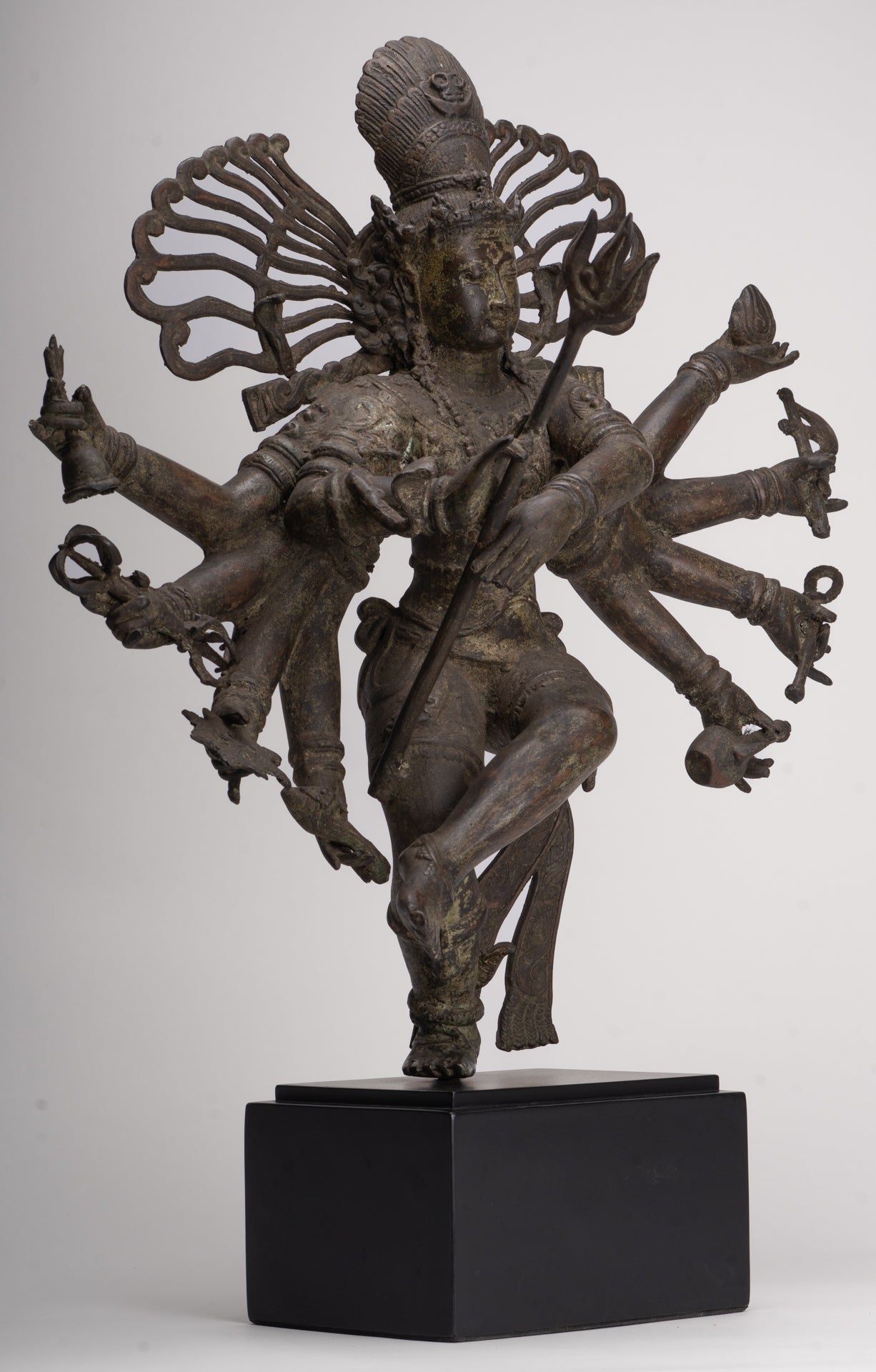 Estatua antigua de Shiva danzante de bronce de estilo javanés como Lord Nataraja - 34,5 cm (14 ") de alto