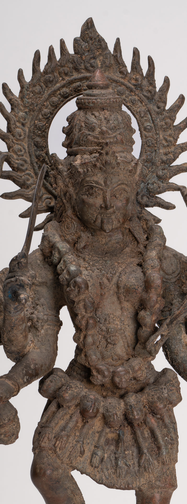 Statua di Kali - Statua di Kali o Mahakali in bronzo antico Majapahit in stile Java - 43 cm/17"