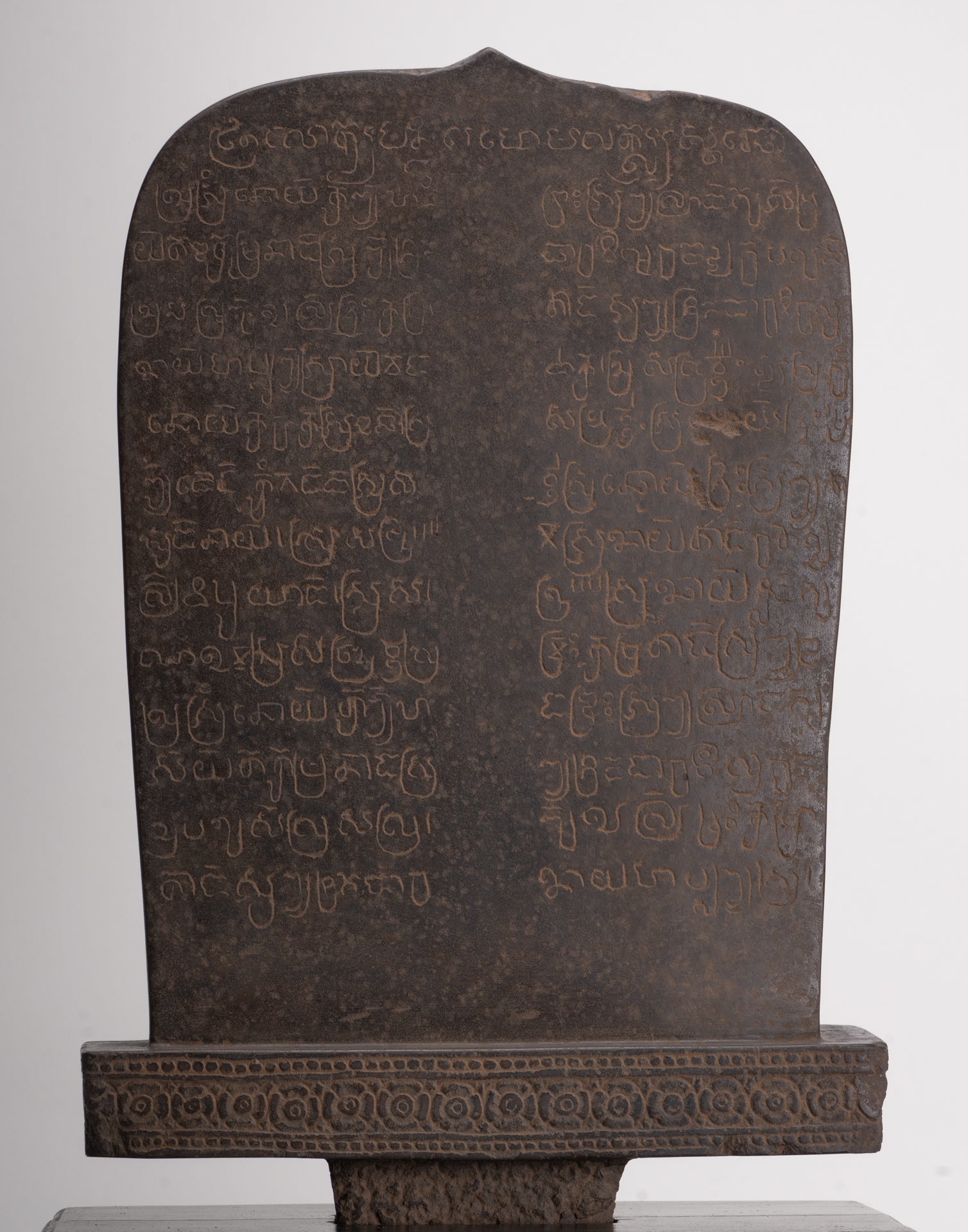 Antique khmer style sanskrit stèle, Nandi - 65cm / 26 "