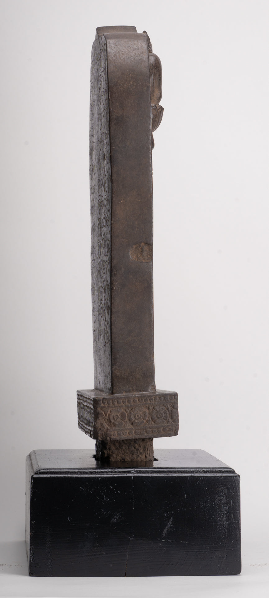Antique khmer style sanskrit stèle, Nandi - 65cm / 26 "