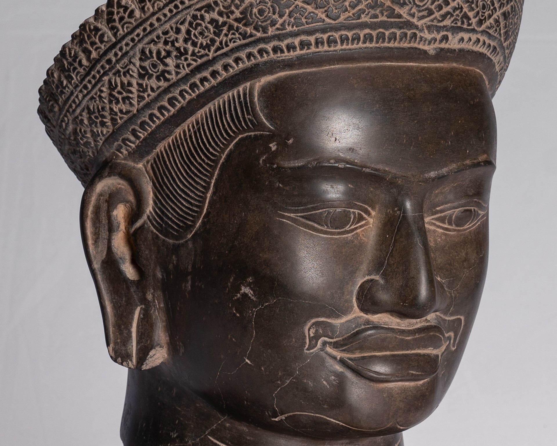 Vishnu Statue - Antique Banteay Srei Style Stone Mounted Khmer Vishnu Head - 44cm / 18"